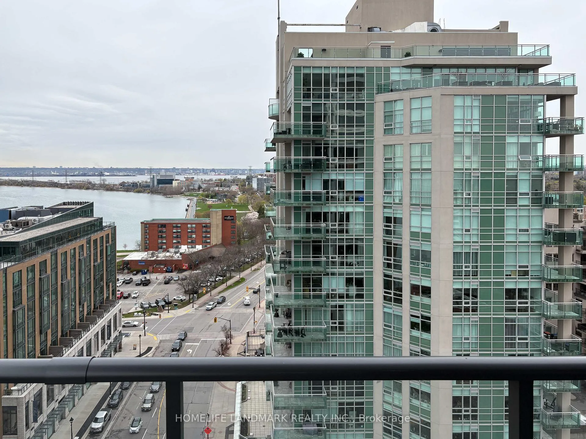 Photo 19 of Unit 1308, 2075 Lakeshore Road, Burlington, Brant — HOMEH