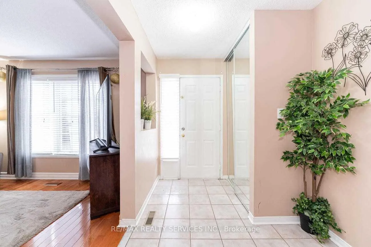 Photo 4 of Unit 97, 35 Malta Avenue, Brampton, Fletcher's Creek South — HOMEH