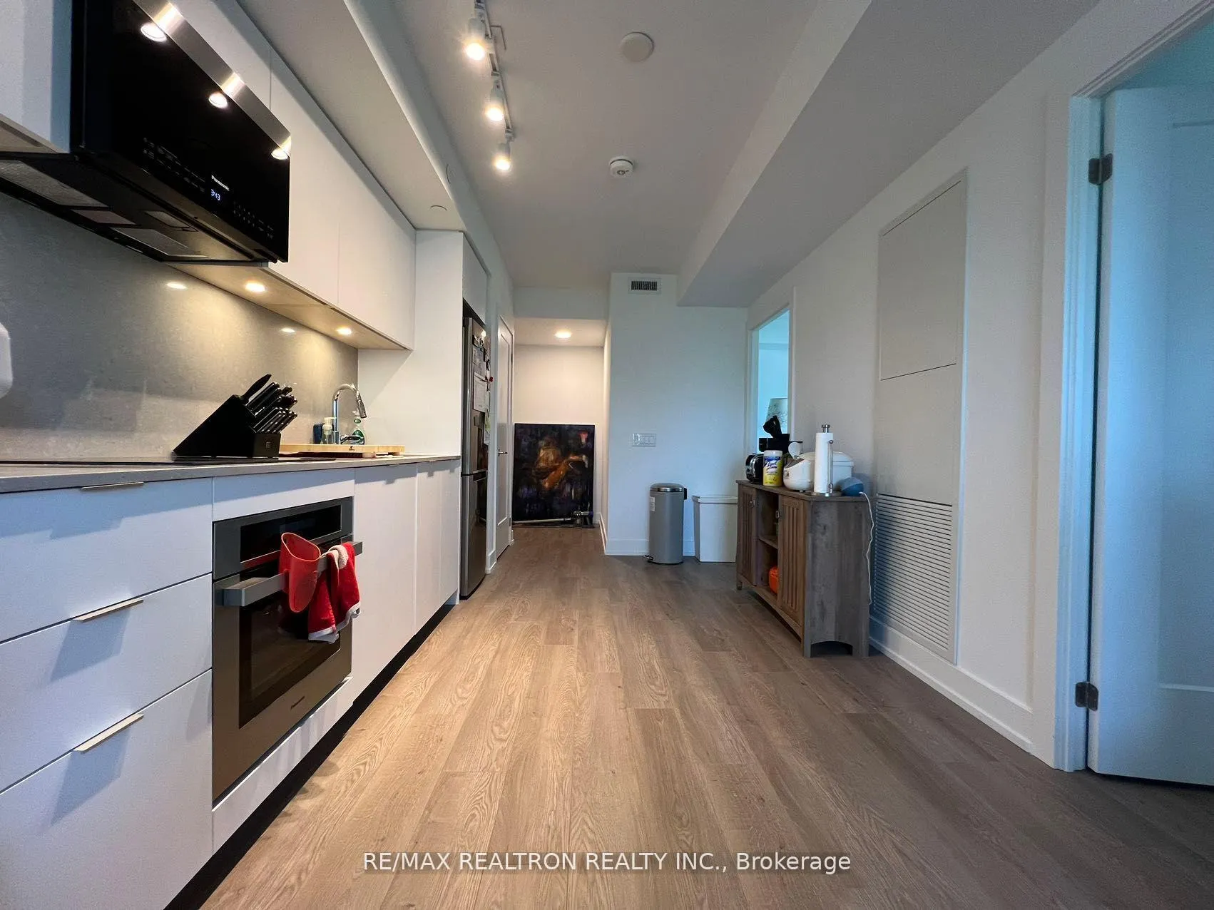 Photo 6 of Unit 622, 8 Cedarland Drive E, Markham, Unionville — HOMEH