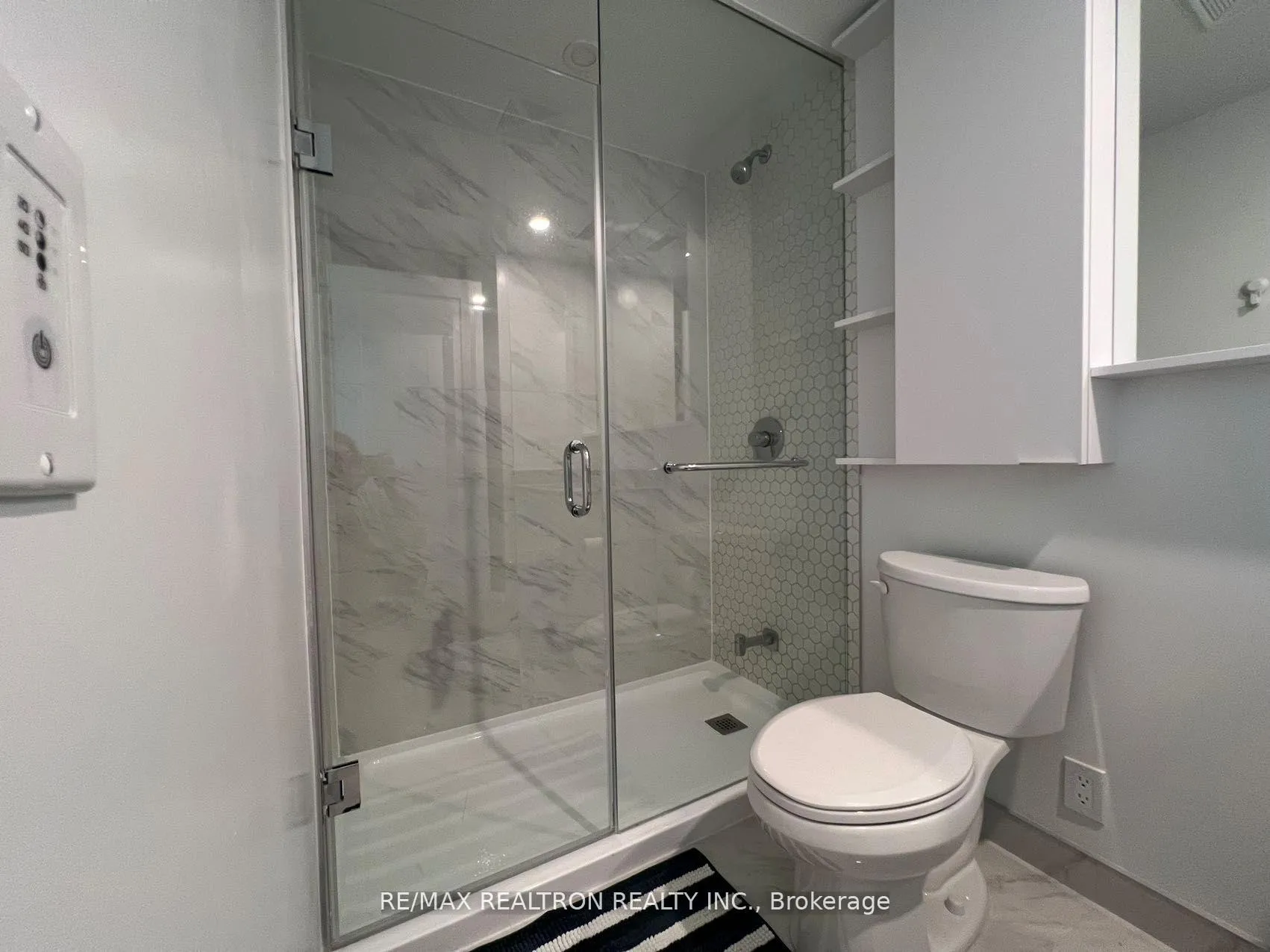 Photo 10 of Unit 622, 8 Cedarland Drive E, Markham, Unionville — HOMEH