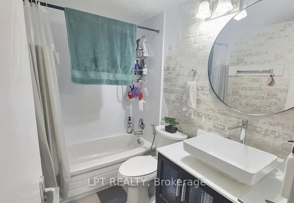 Photo 7 of Unit 1202, 1 Massey Square, Toronto, Crescent Town — HOMEH