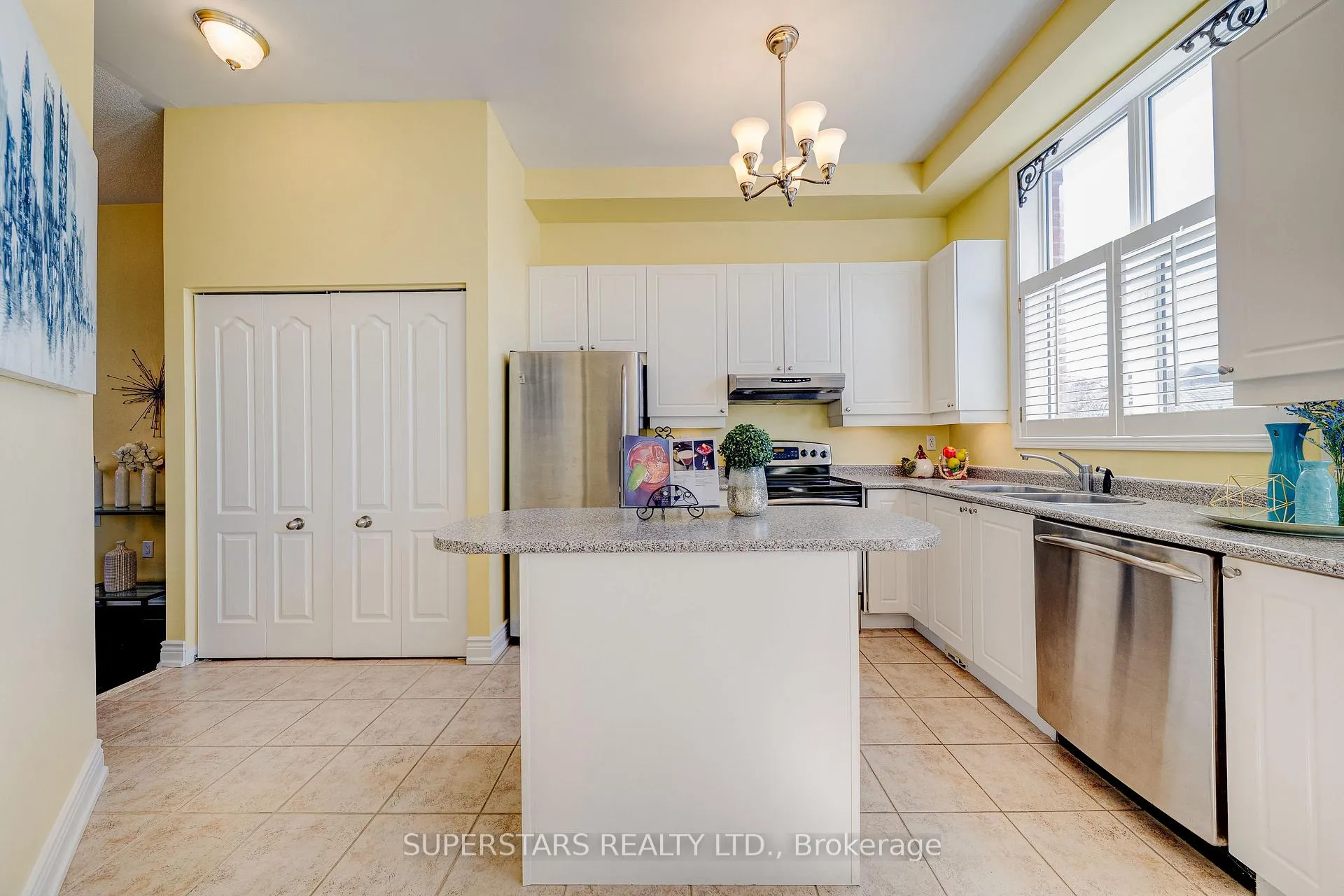 Photo 6 of 35 Cornell Park Avenue, Markham, Cornell — HOMEH
