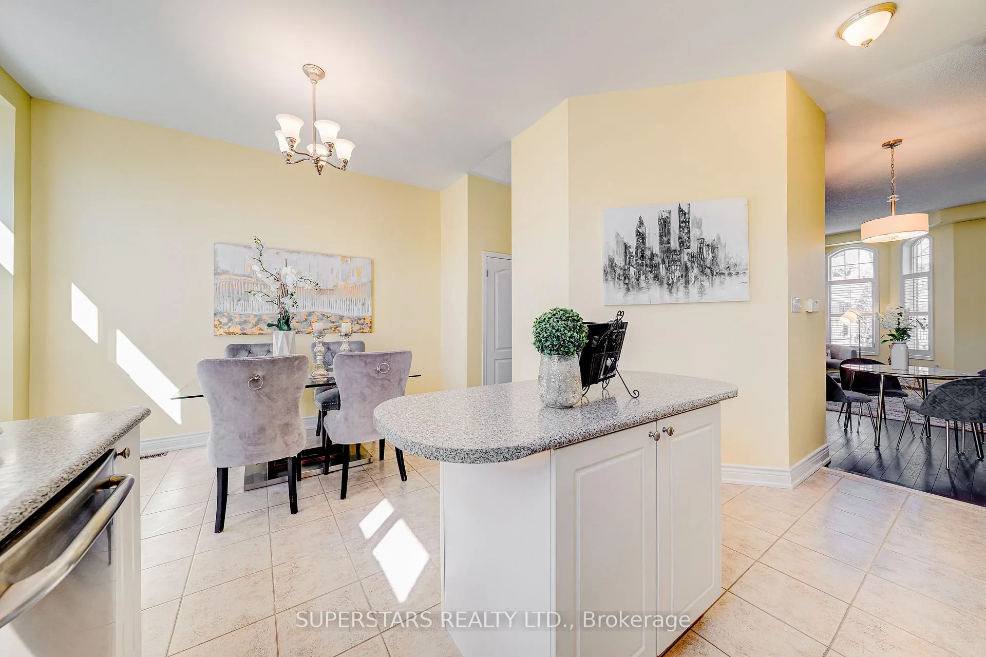 Photo 7 of 35 Cornell Park Avenue, Markham, Cornell — HOMEH