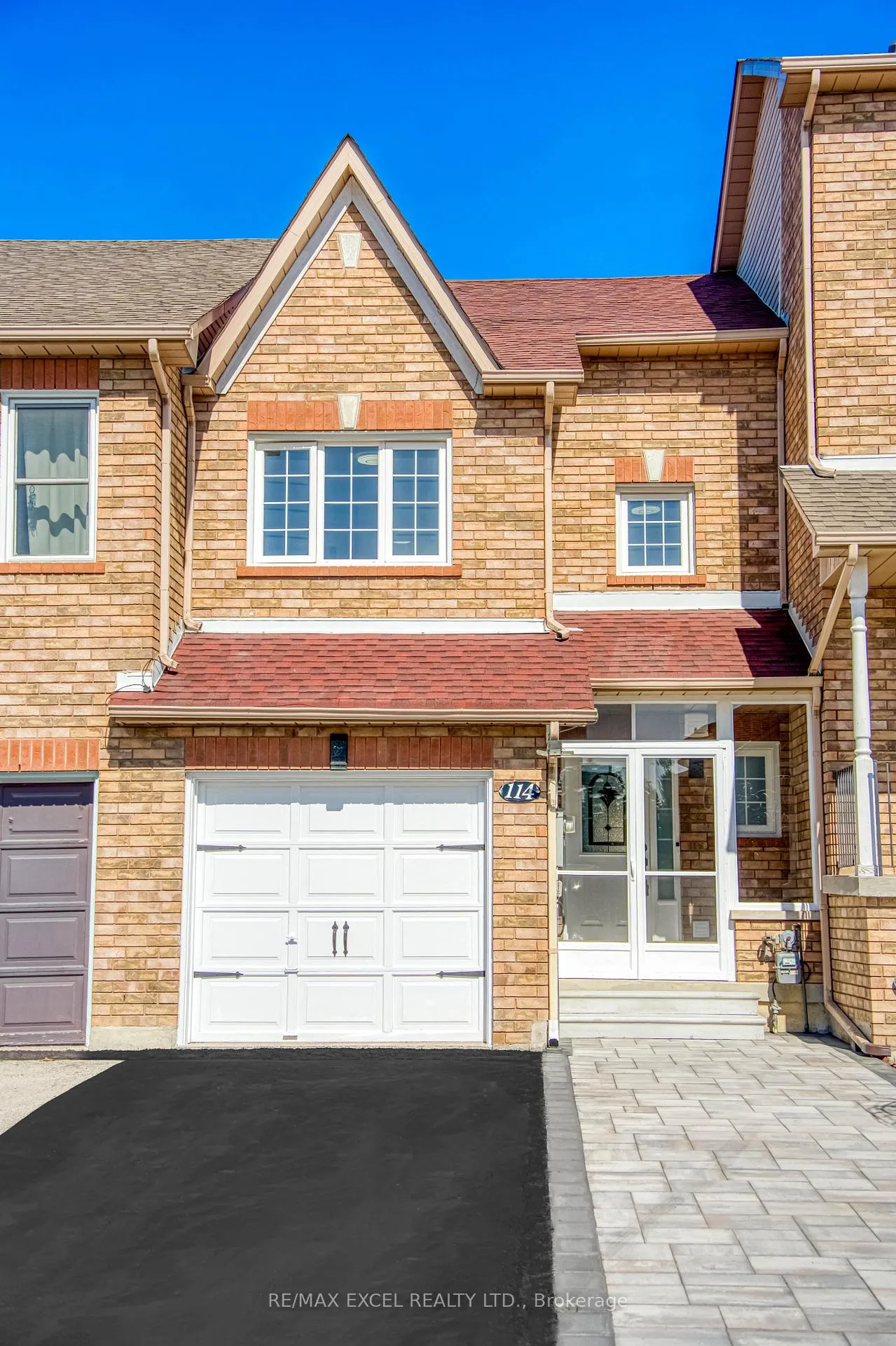 Photo 2 of 114 Michelle Drive, Vaughan, East Woodbridge — HOMEH