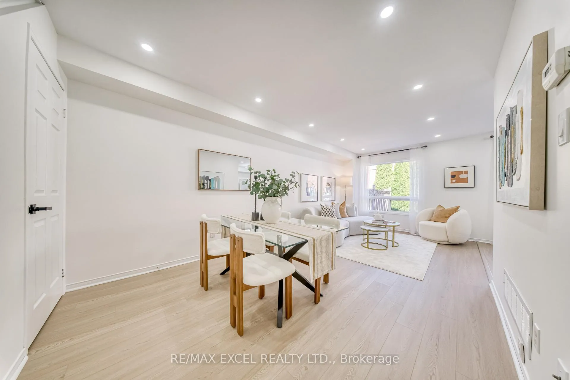 Photo 12 of 114 Michelle Drive, Vaughan, East Woodbridge — HOMEH