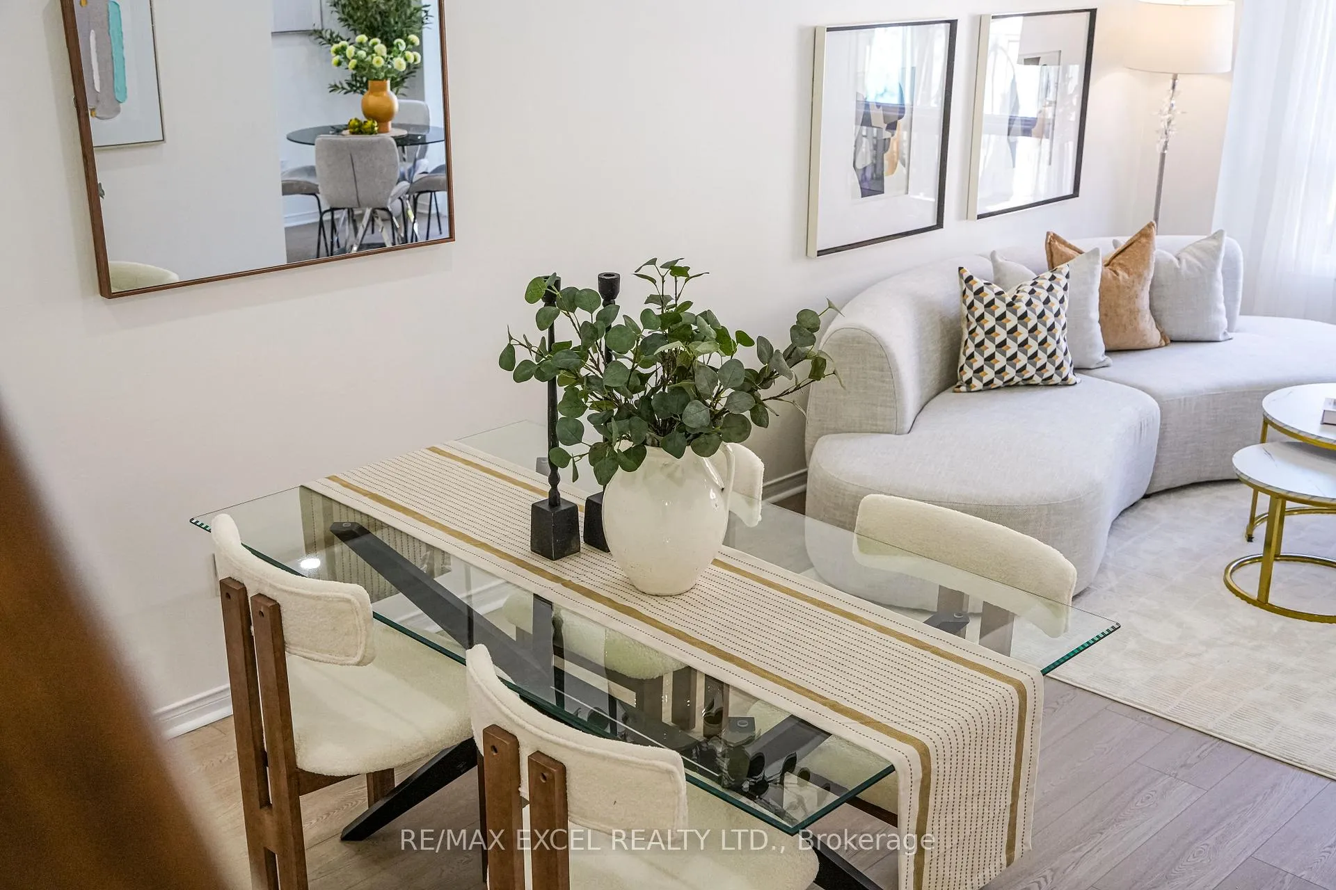 Photo 13 of 114 Michelle Drive, Vaughan, East Woodbridge — HOMEH