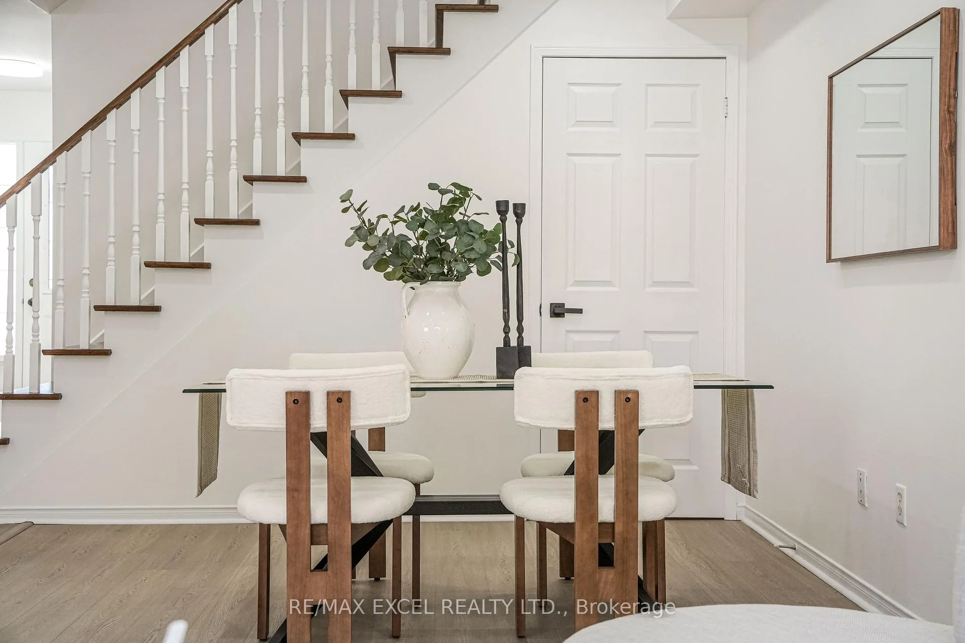 Photo 15 of 114 Michelle Drive, Vaughan, East Woodbridge — HOMEH