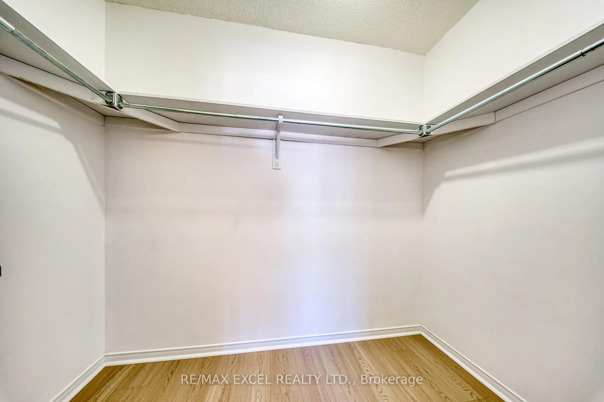 Photo 25 of 114 Michelle Drive, Vaughan, East Woodbridge — HOMEH
