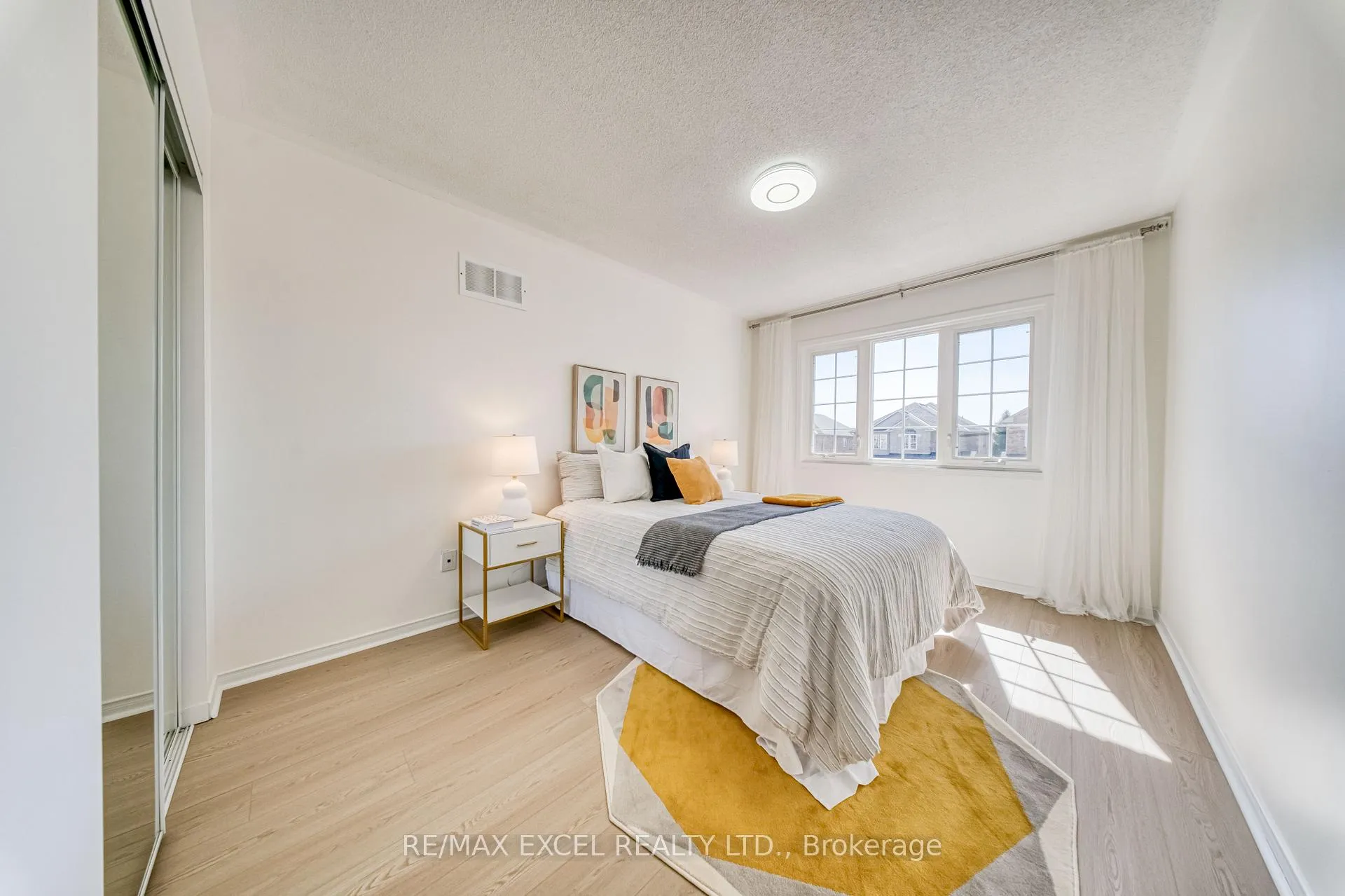 Photo 26 of 114 Michelle Drive, Vaughan, East Woodbridge — HOMEH
