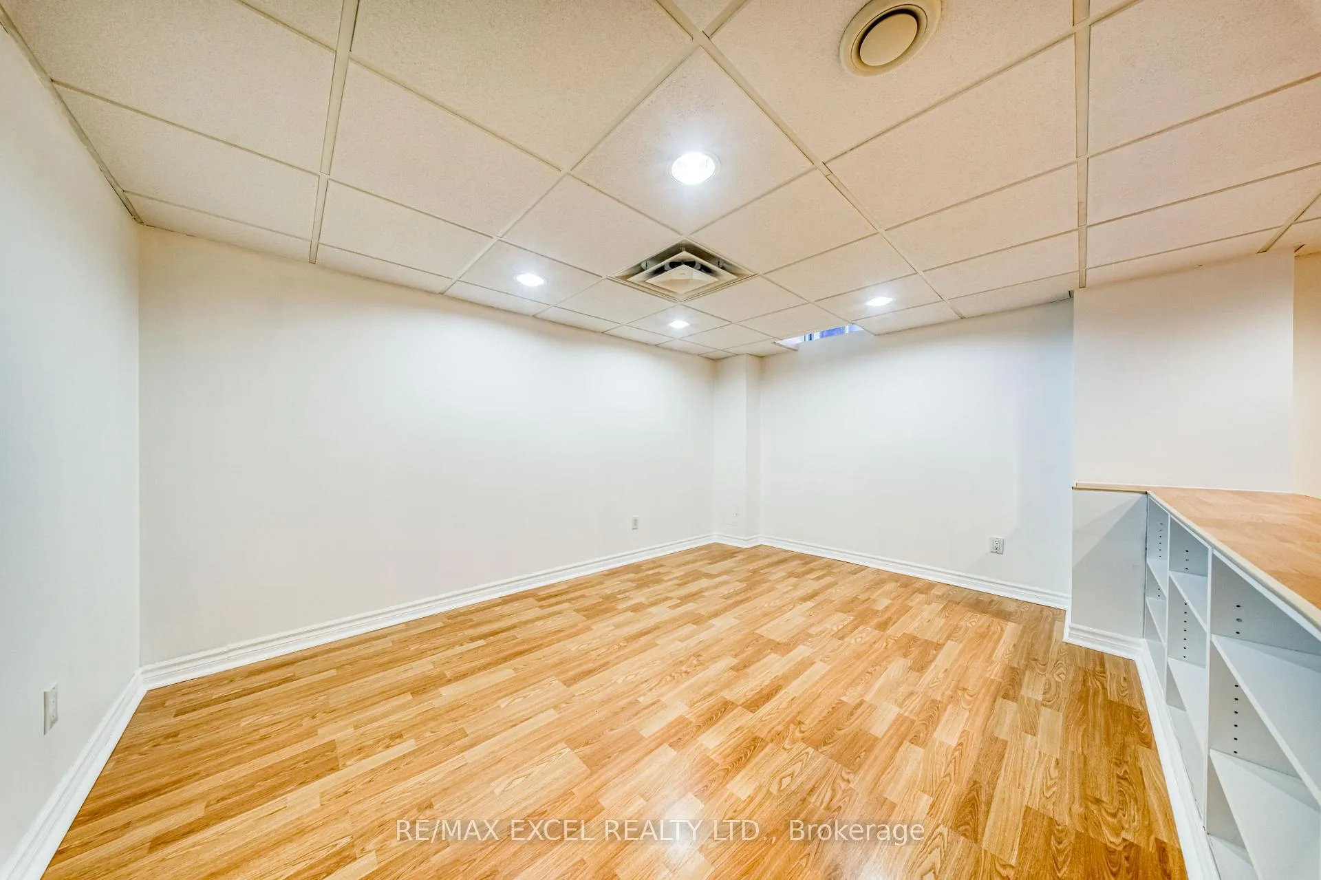 Photo 33 of 114 Michelle Drive, Vaughan, East Woodbridge — HOMEH