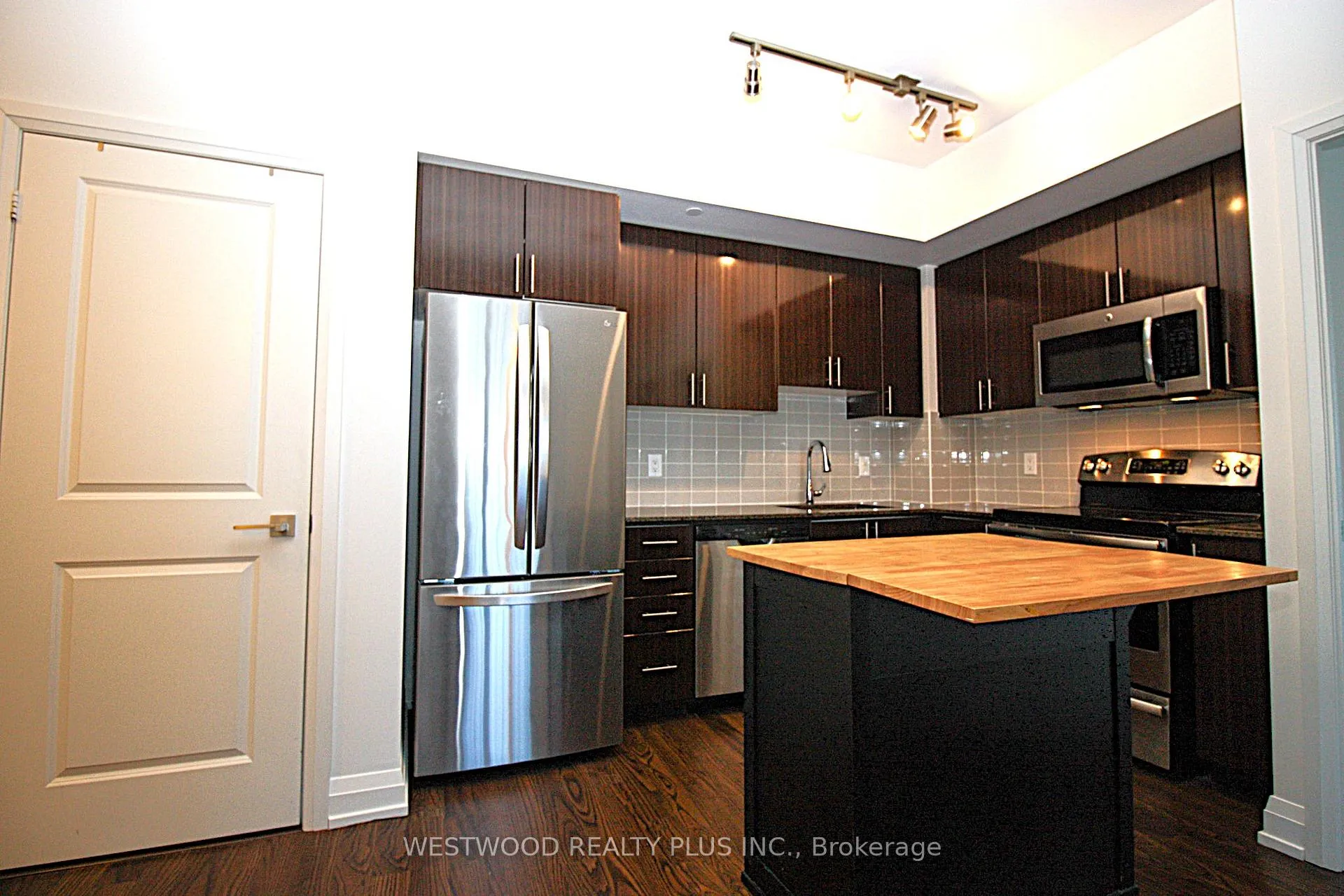 Photo 12 of Unit 1607, 7171 Yonge Street, Markham, Grandview — HOMEH