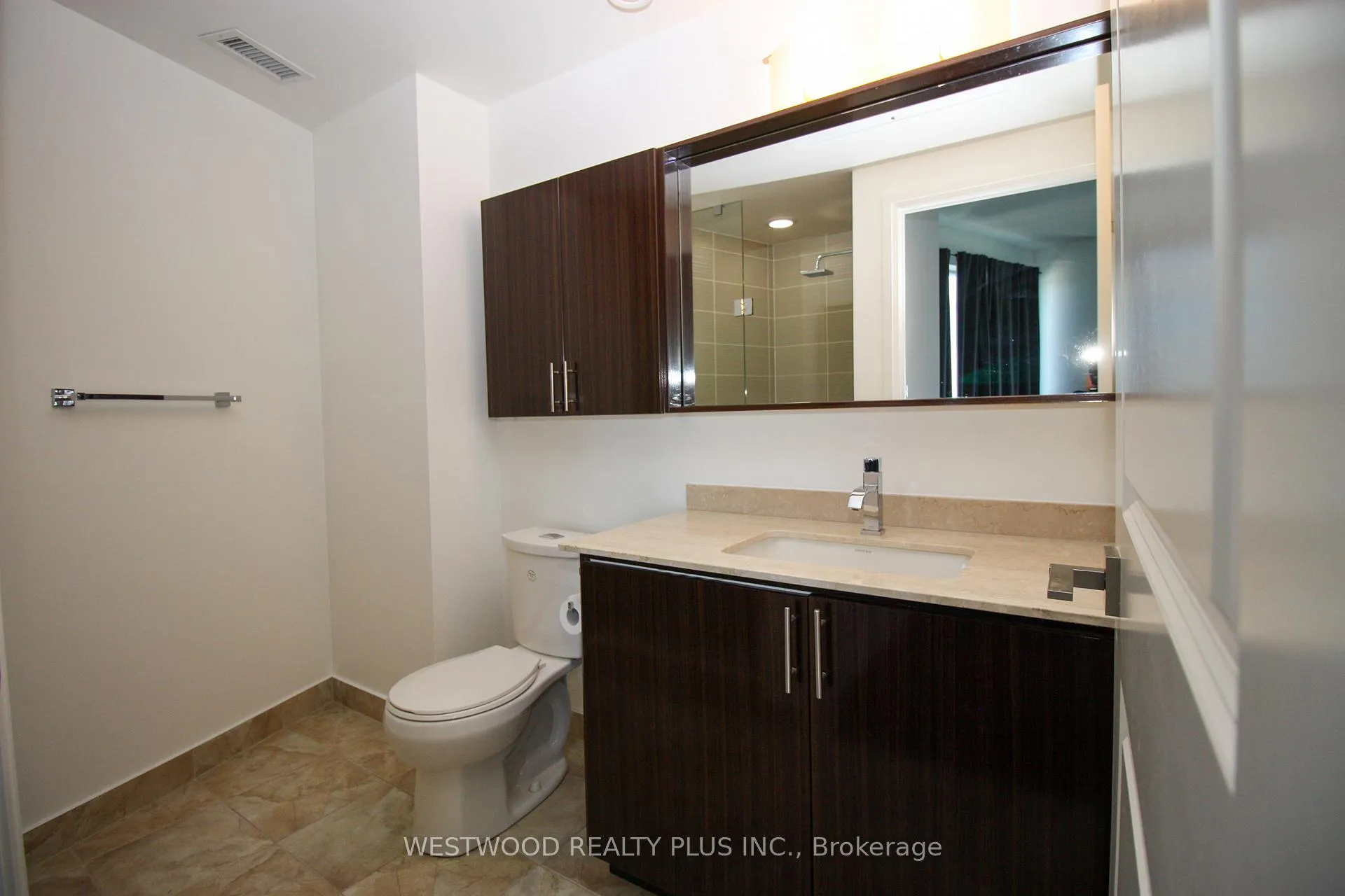 Photo 15 of Unit 1607, 7171 Yonge Street, Markham, Grandview — HOMEH