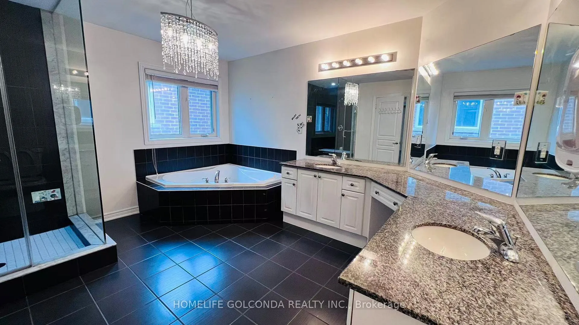 Photo 9 of 42 Pagnello Crescent, Markham, Box Grove — HOMEH