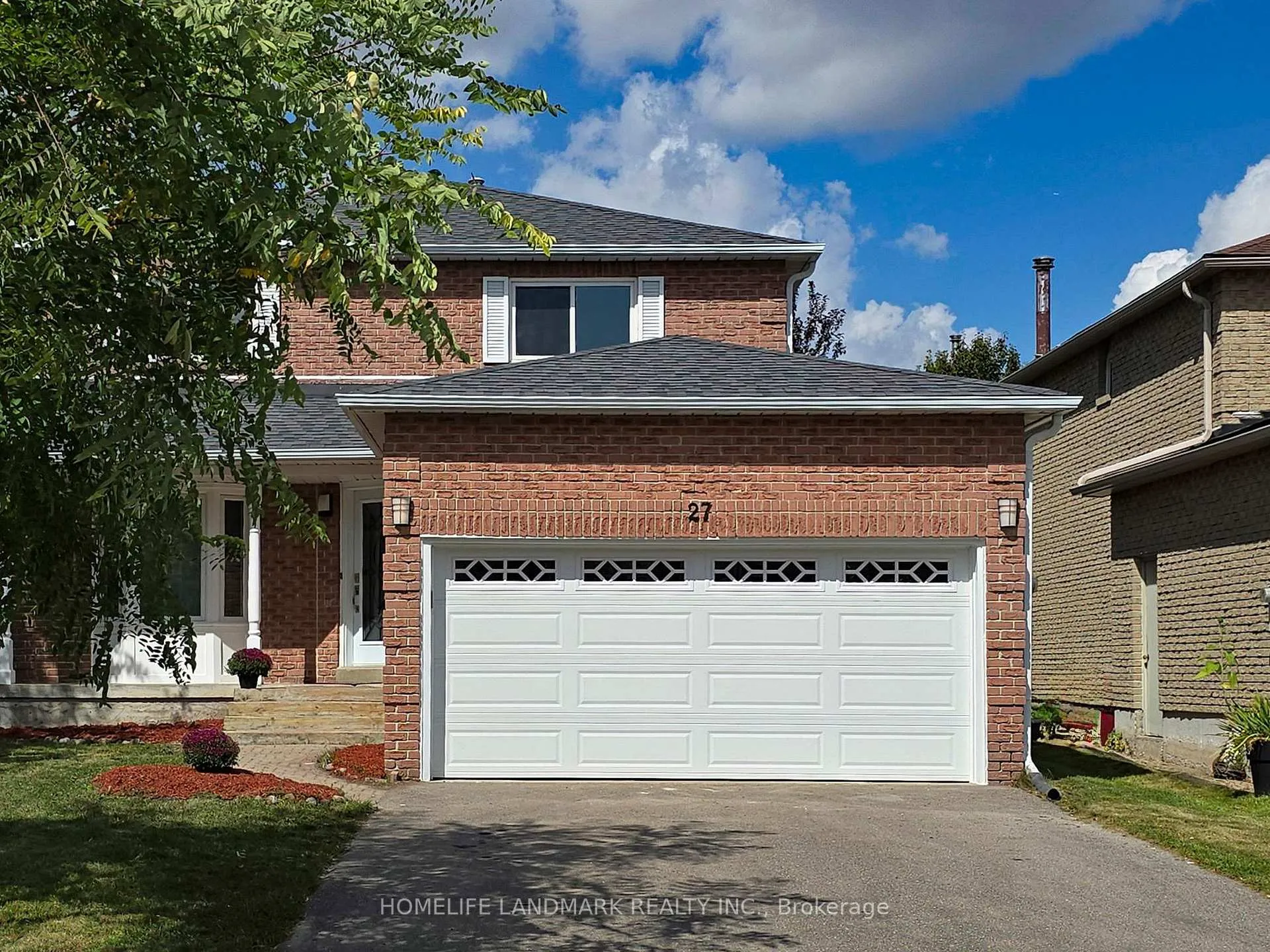 Photo 1 of 27 Penny Crescent, Markham, Markham Village — HOMEH