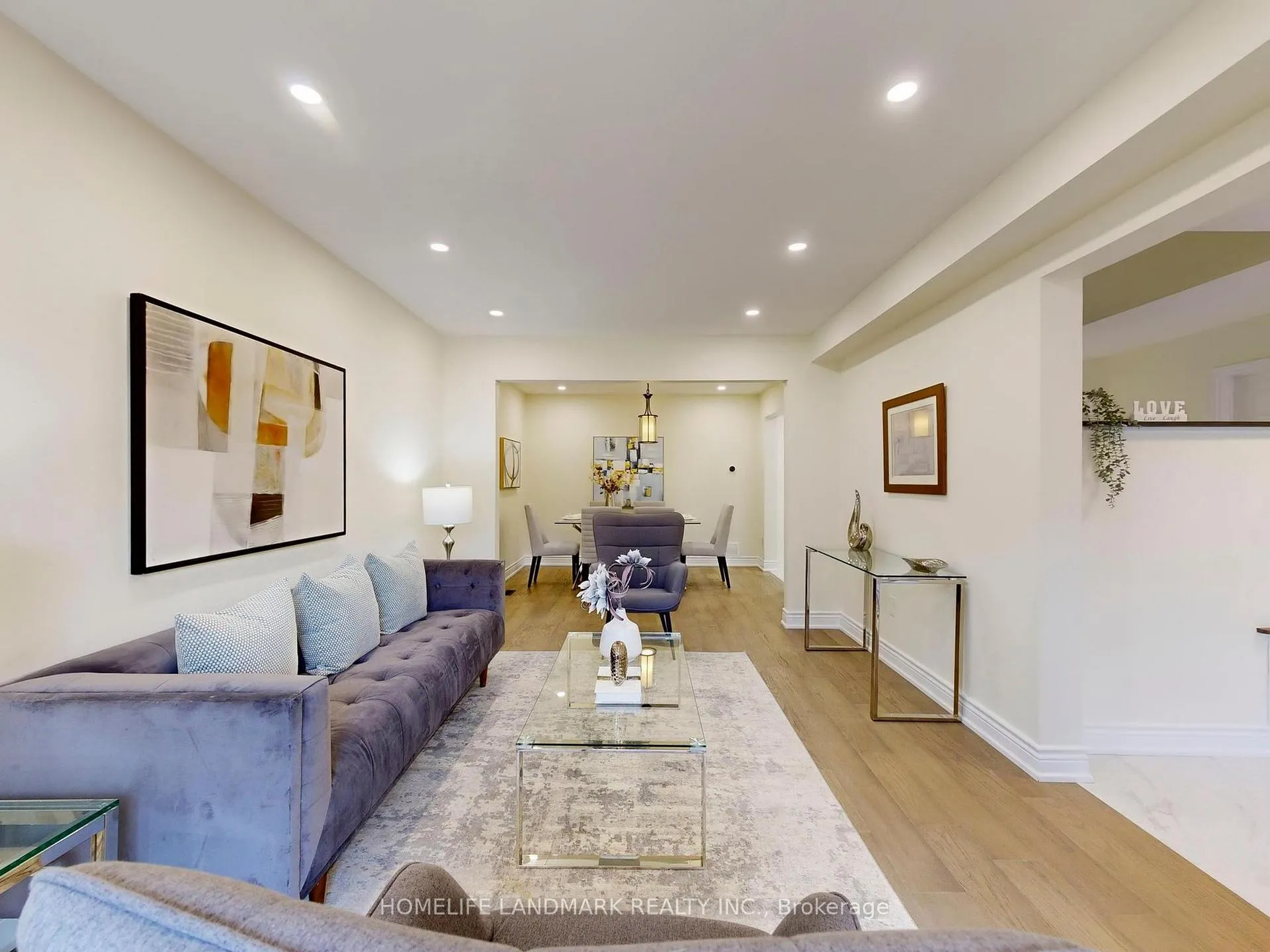 Photo 5 of 27 Penny Crescent, Markham, Markham Village — HOMEH