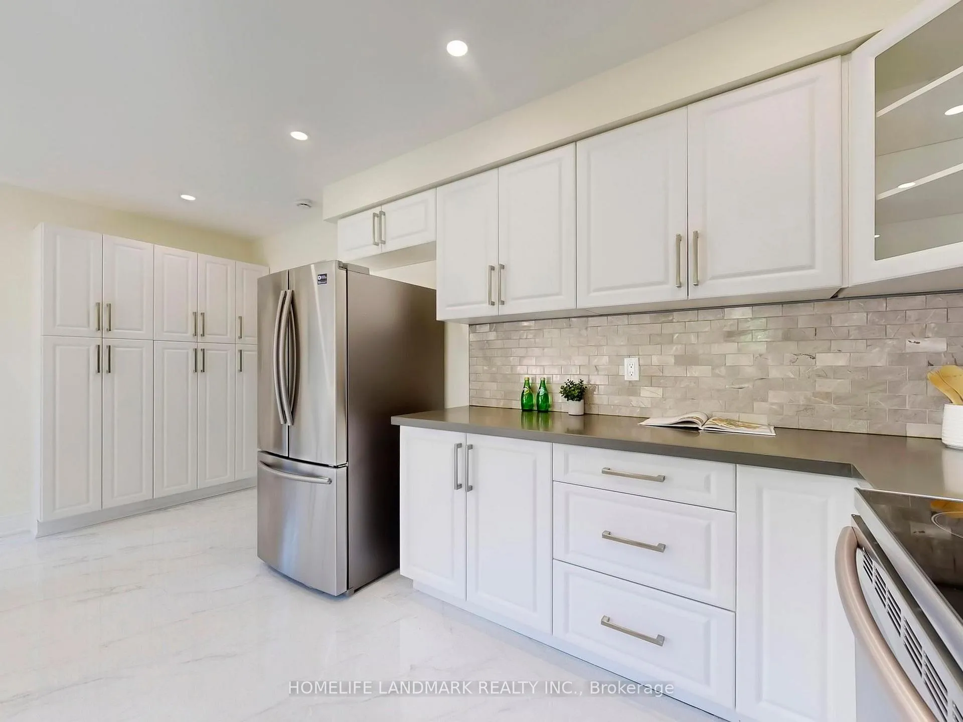 Photo 13 of 27 Penny Crescent, Markham, Markham Village — HOMEH