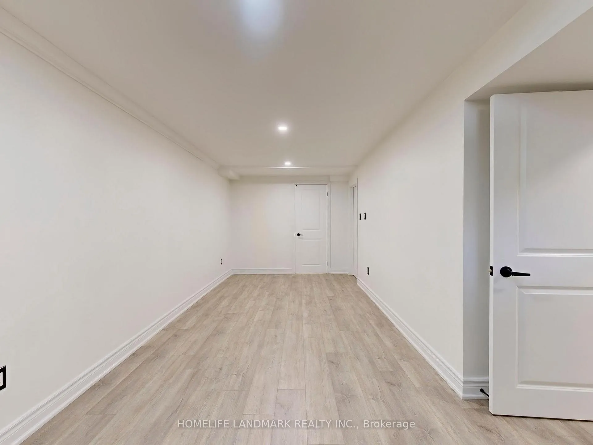 Photo 34 of 27 Penny Crescent, Markham, Markham Village — HOMEH