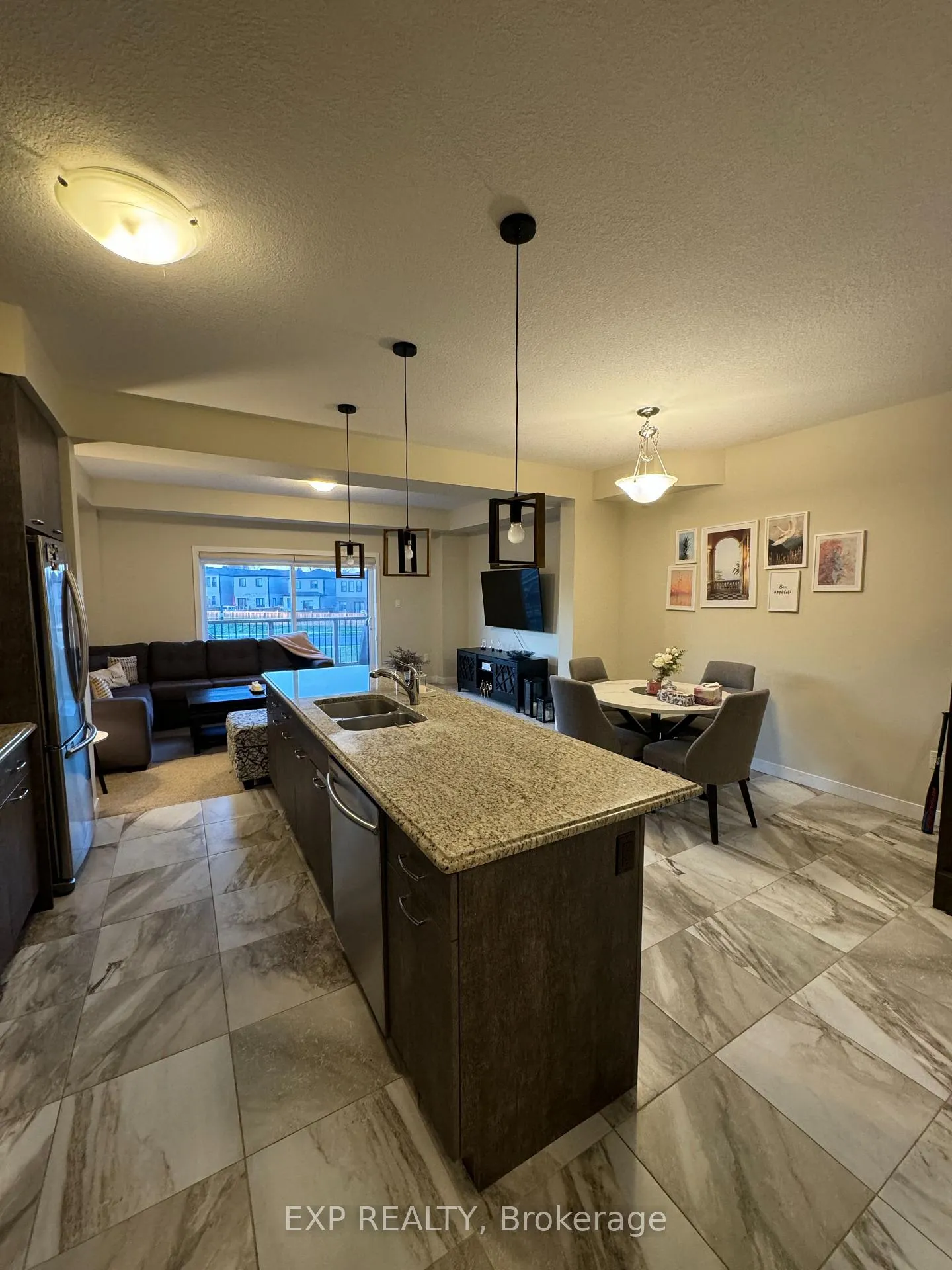 Photo 6 of 897 Robert Ferrie Drive, Kitchener, Doon South — HOMEH