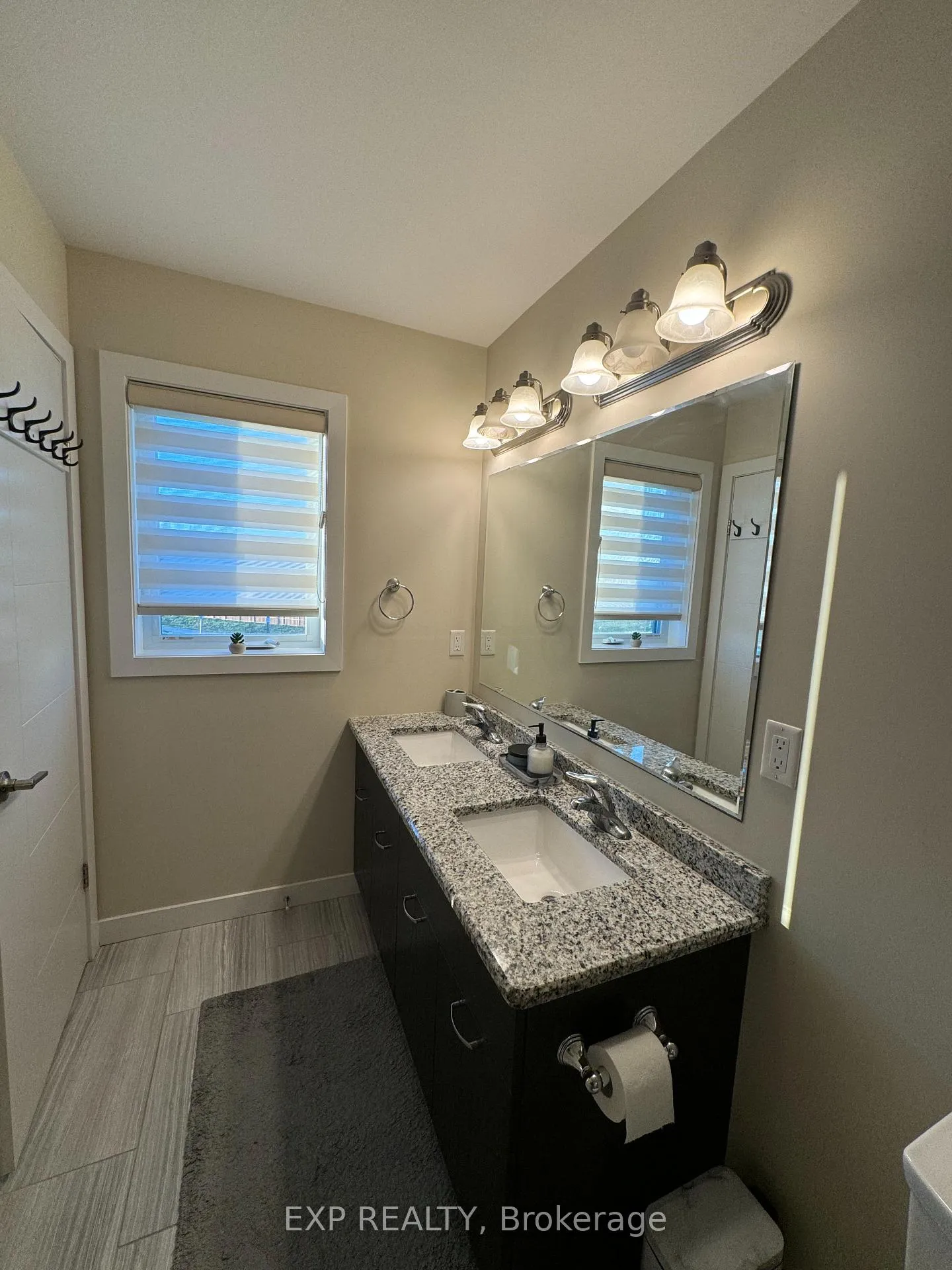 Photo 11 of 897 Robert Ferrie Drive, Kitchener, Doon South — HOMEH
