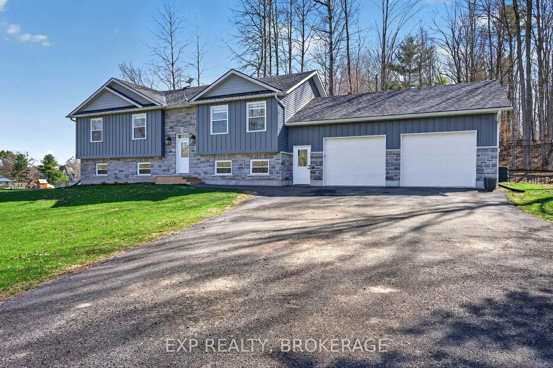 Photo 3 of 5576 Mcfadden Road, Frontenac, Frontenac South — HOMEH