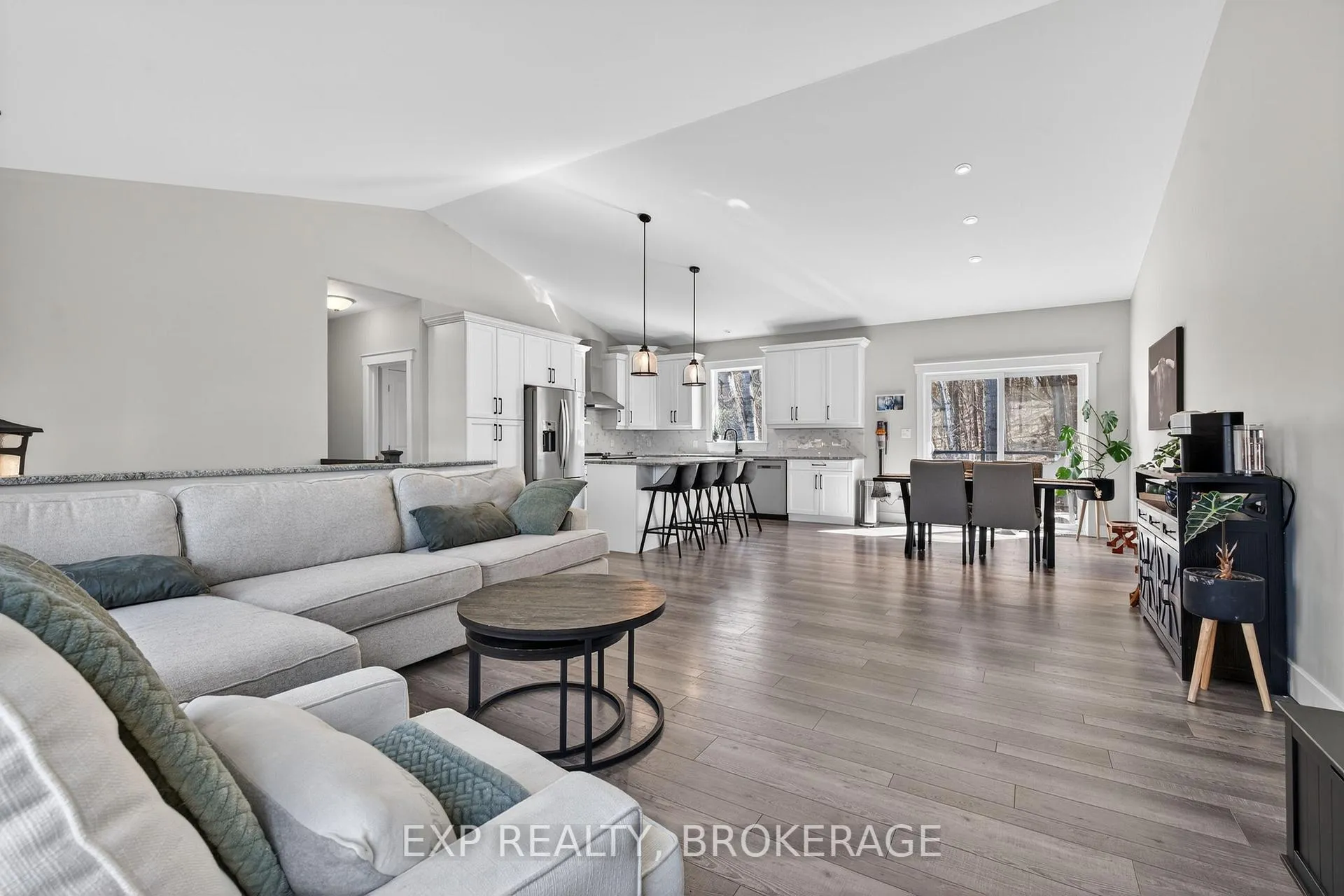 Photo 8 of 5576 Mcfadden Road, Frontenac, Frontenac South — HOMEH