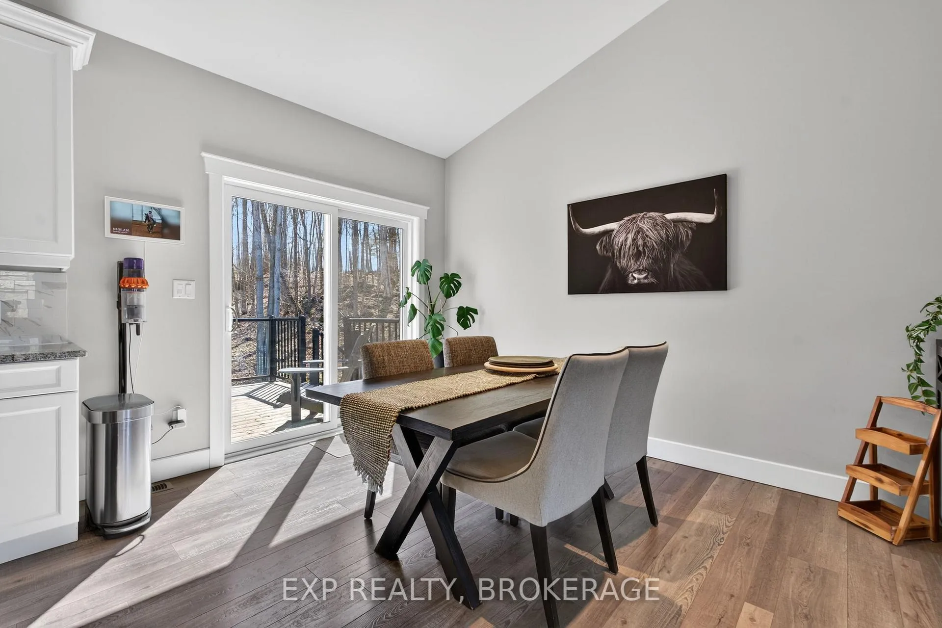 Photo 9 of 5576 Mcfadden Road, Frontenac, Frontenac South — HOMEH