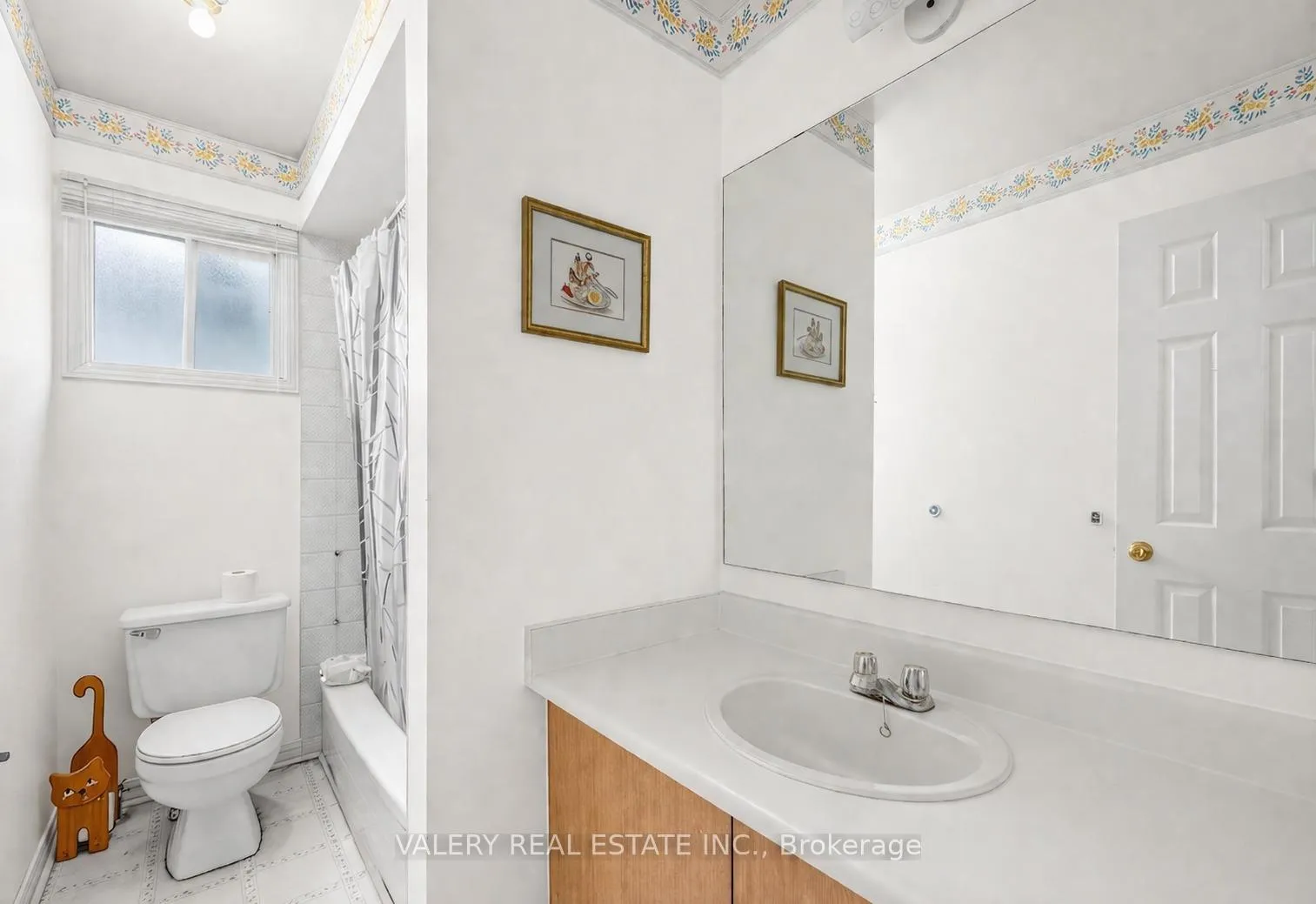 Photo 4 of 1610 Rawlings Drive, Pickering, Liverpool — HOMEH