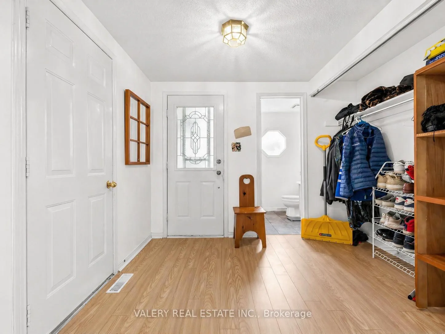 Photo 7 of 1610 Rawlings Drive, Pickering, Liverpool — HOMEH