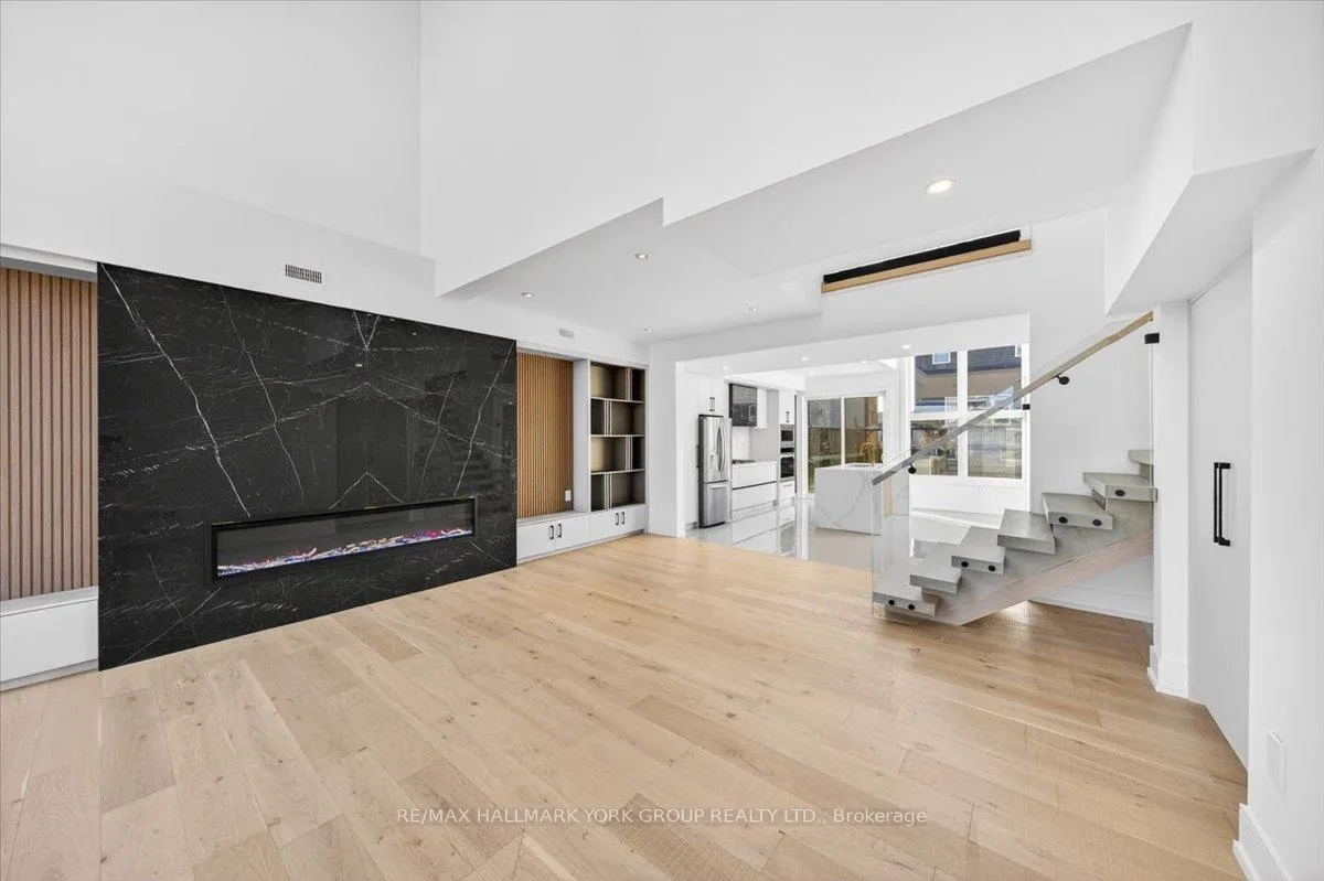 Photo 9 of 3740 Lakepoint Drive, Severn, West Shore — HOMEH