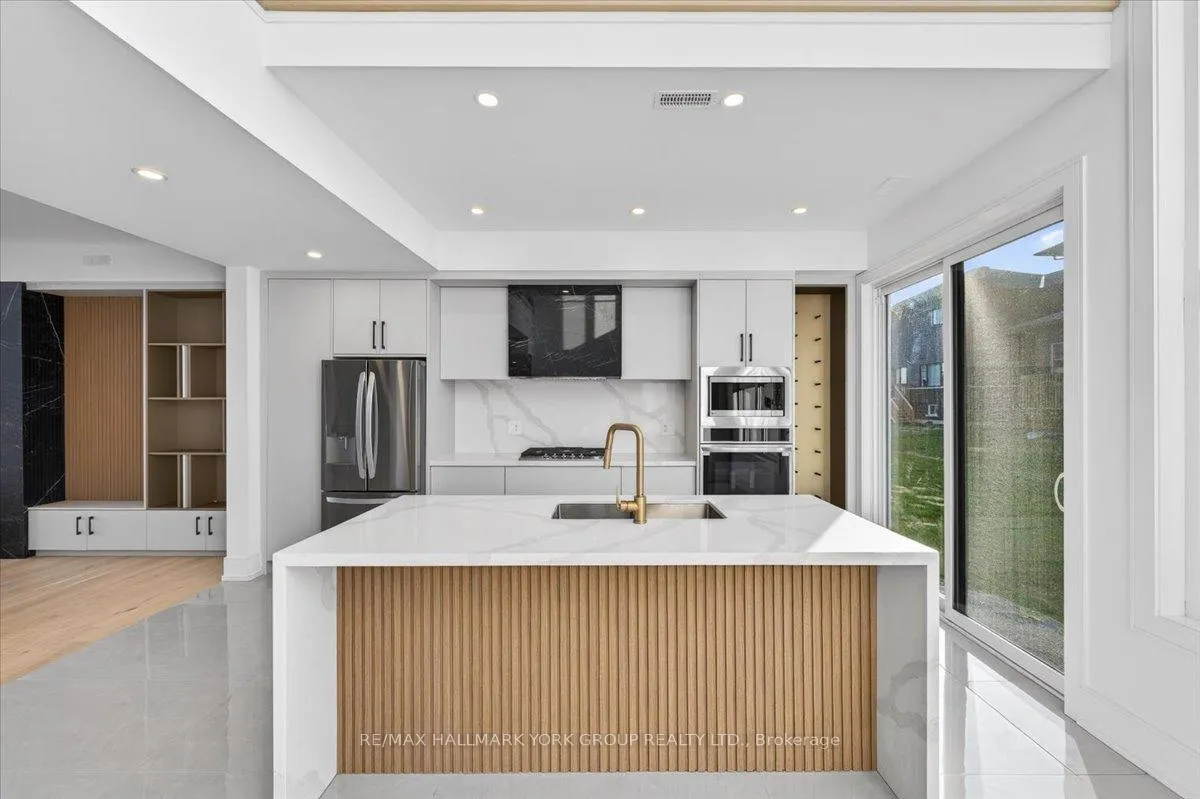 Photo 18 of 3740 Lakepoint Drive, Severn, West Shore — HOMEH