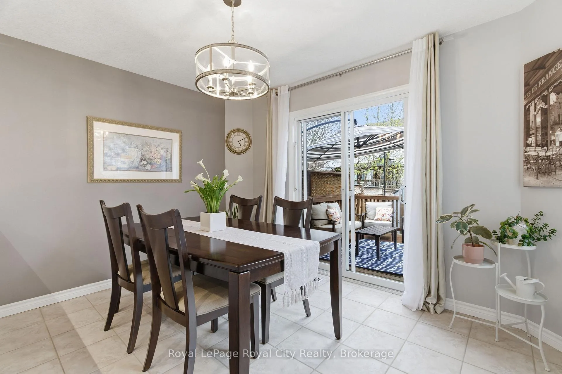 Photo 10 of 45 Doyle Drive, Guelph, Clairfields/Hanlon Business Park — HOMEH