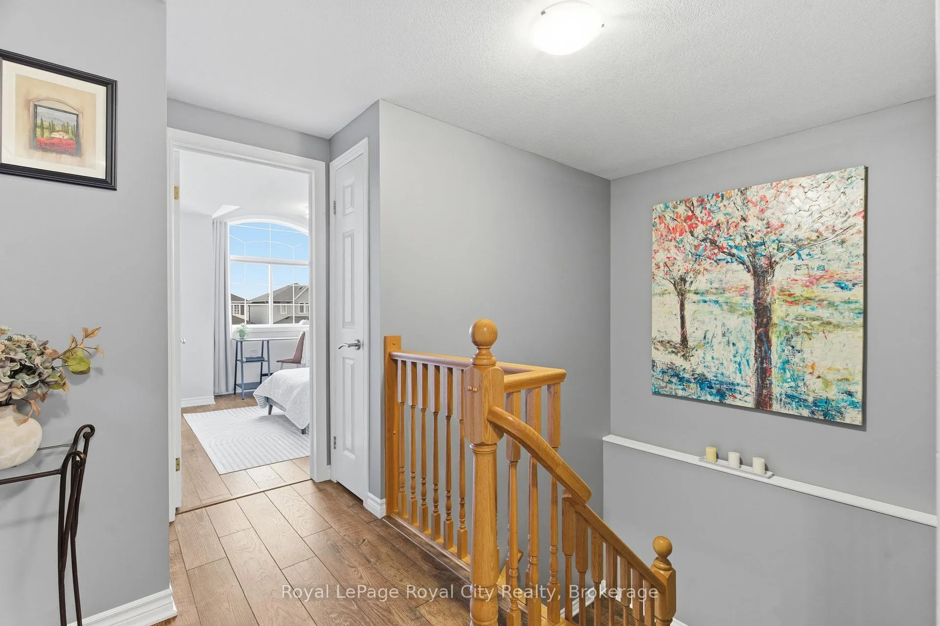 Photo 16 of 45 Doyle Drive, Guelph, Clairfields/Hanlon Business Park — HOMEH