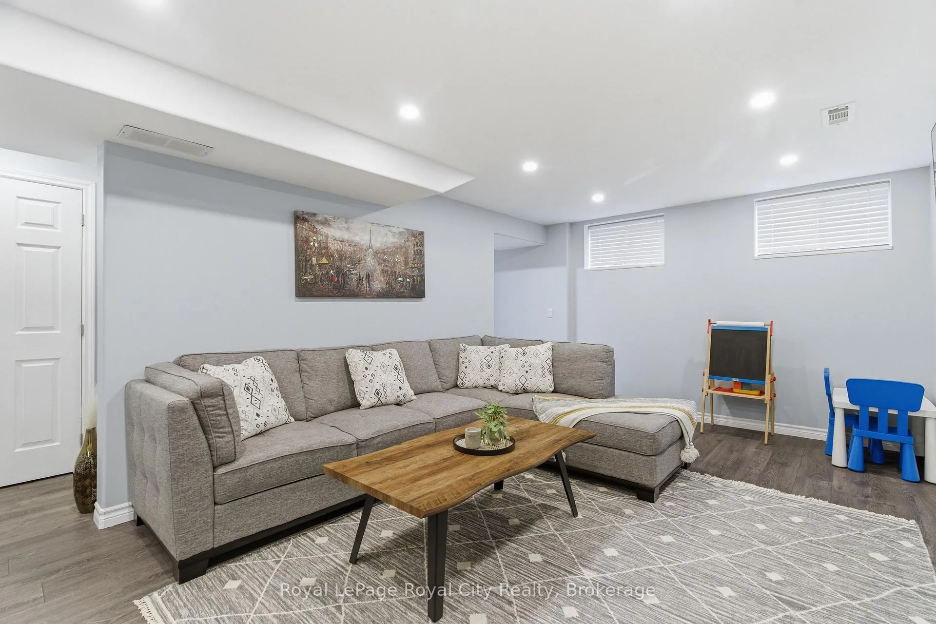 Photo 28 of 45 Doyle Drive, Guelph, Clairfields/Hanlon Business Park — HOMEH