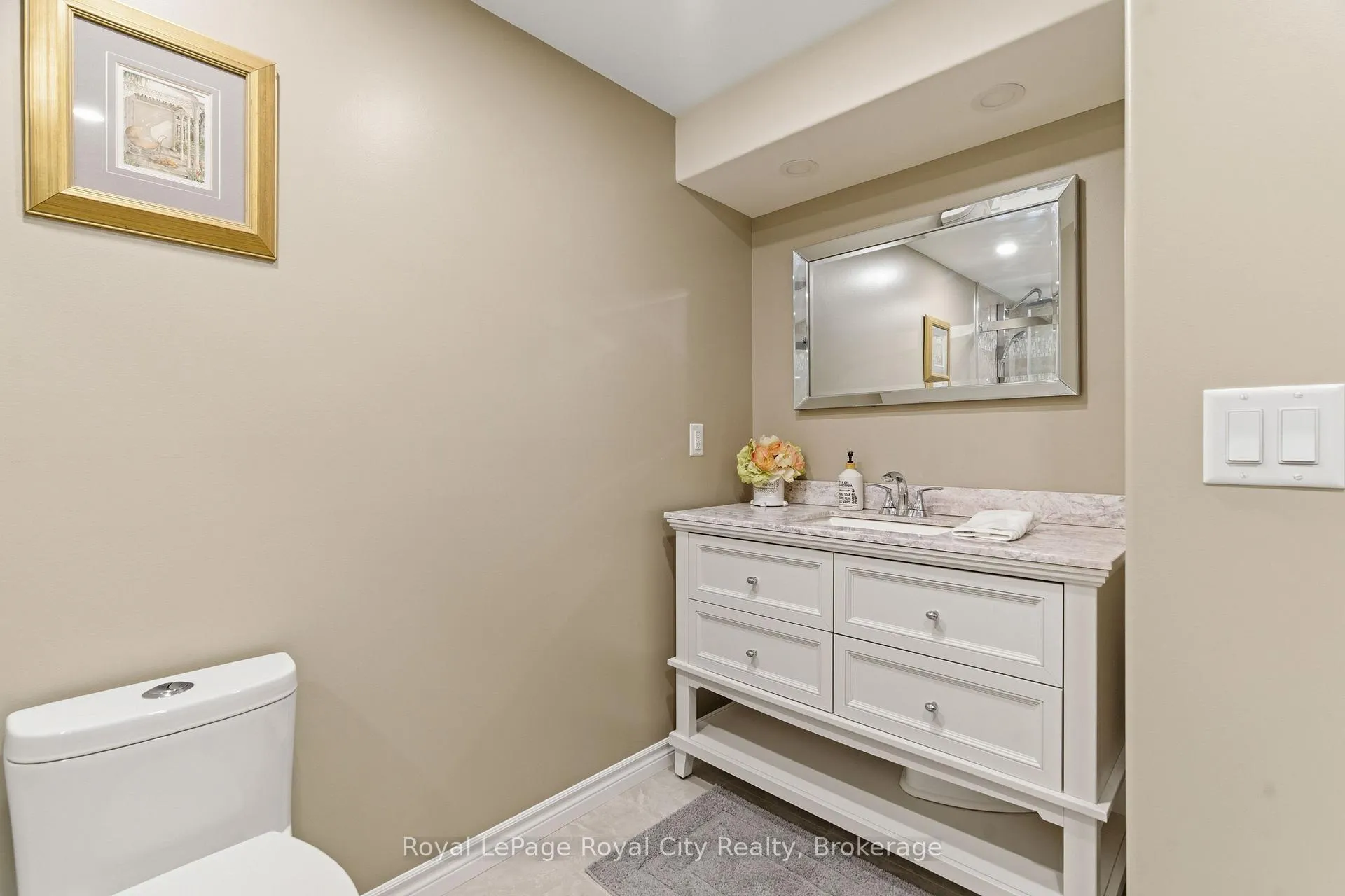 Photo 32 of 45 Doyle Drive, Guelph, Clairfields/Hanlon Business Park — HOMEH