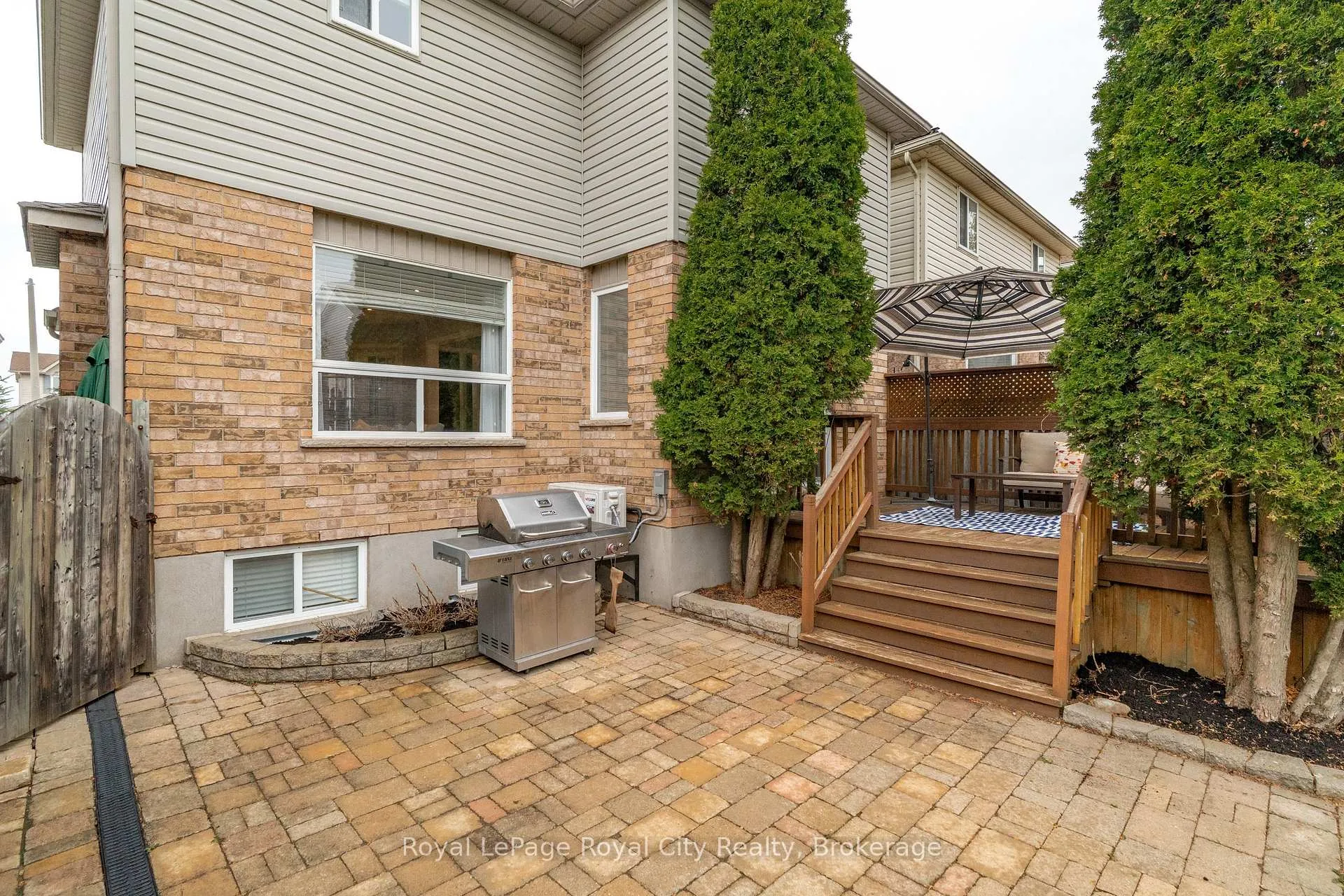 Photo 36 of 45 Doyle Drive, Guelph, Clairfields/Hanlon Business Park — HOMEH