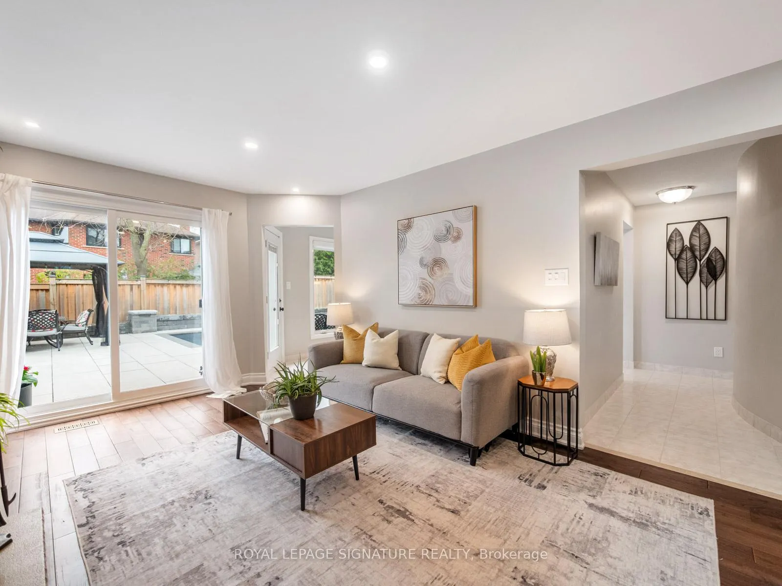Photo 13 of 550 Barry Drive, Pickering, Woodlands — HOMEH