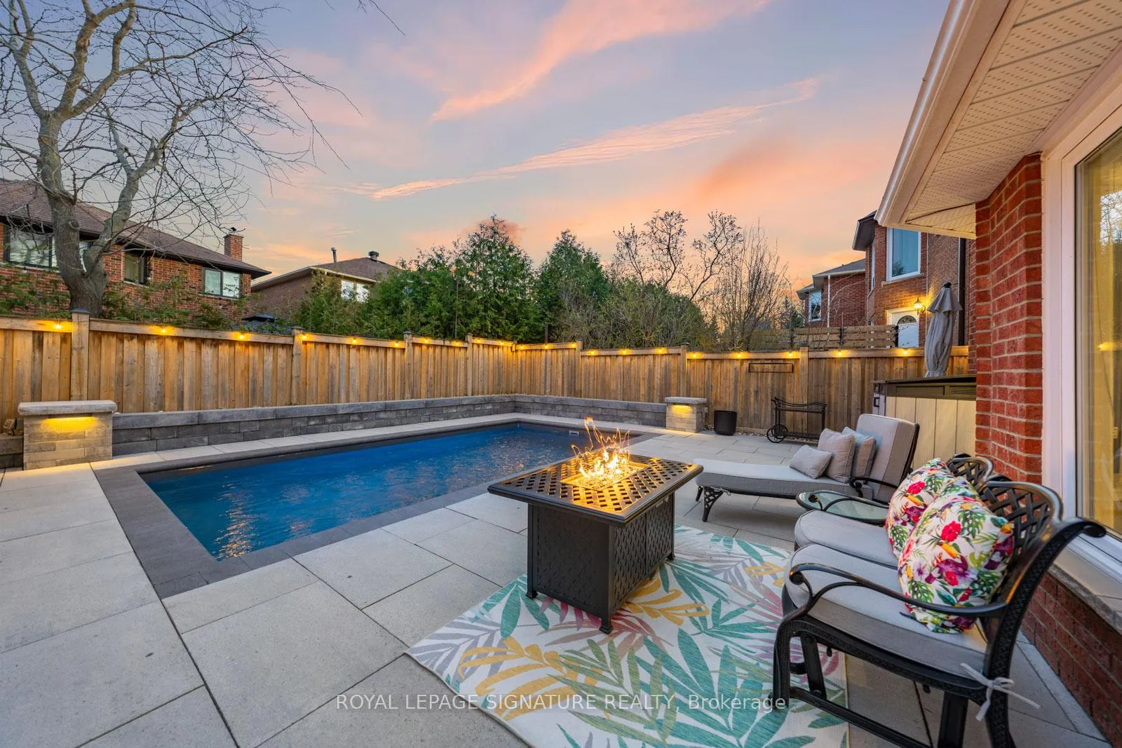 Photo 37 of 550 Barry Drive, Pickering, Woodlands — HOMEH