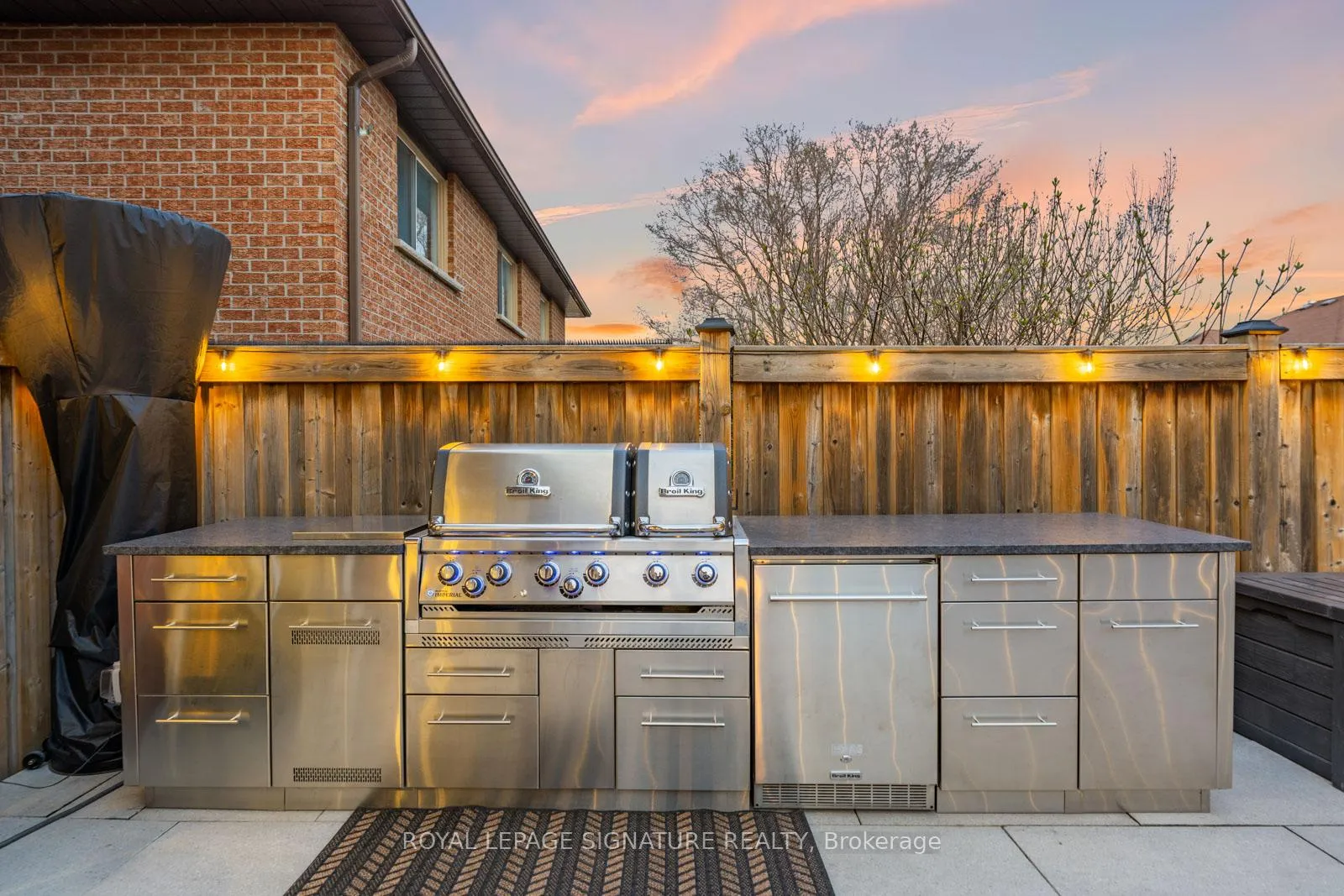 Photo 40 of 550 Barry Drive, Pickering, Woodlands — HOMEH