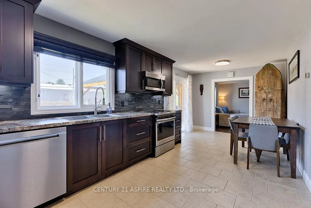 Photo 18 of 196 Schwanz Road, Petawawa — HOMEH