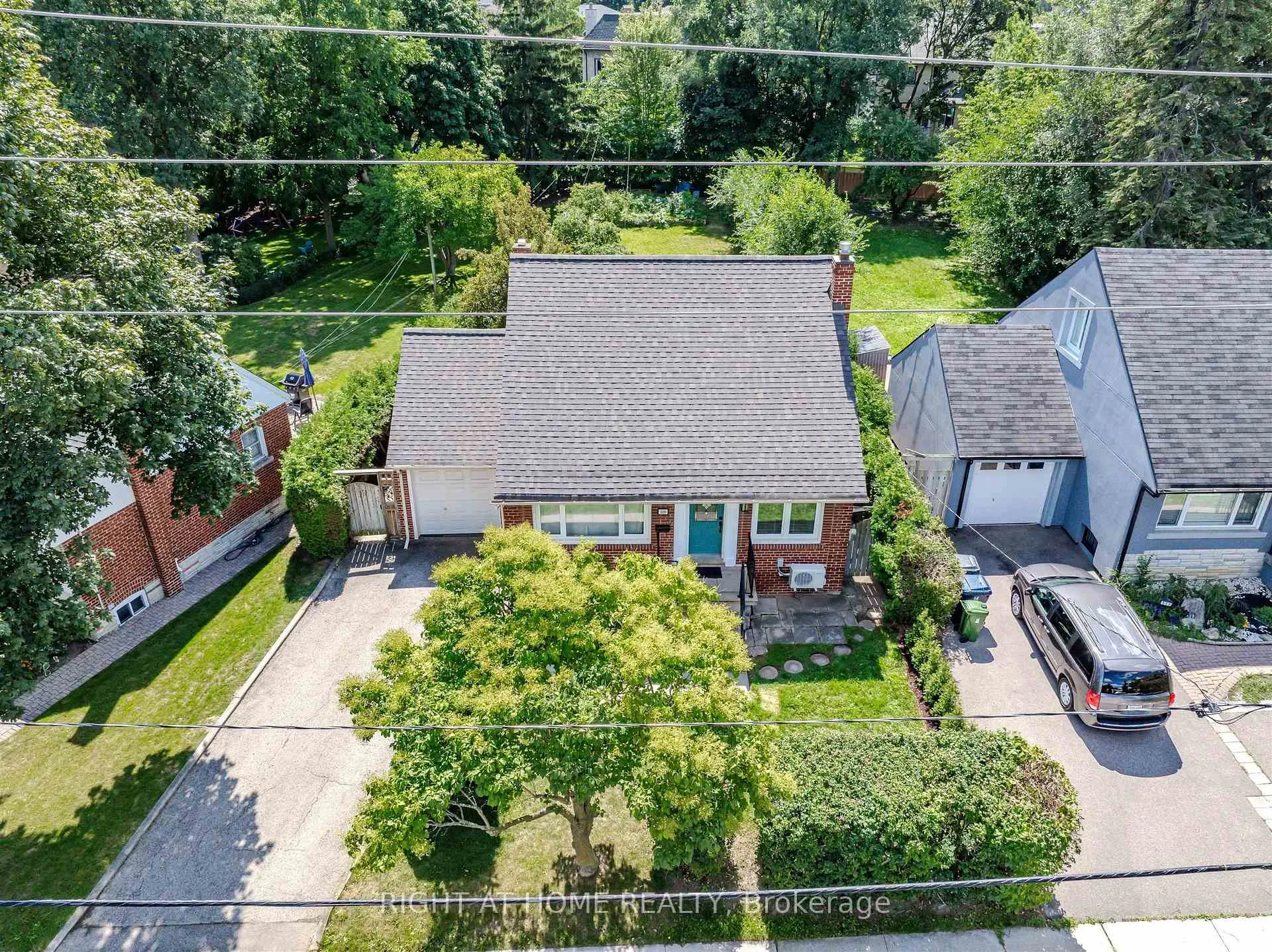 Photo 3 of 309 Rathburn Road, Etobicoke, Islington-City Centre West — HOMEH