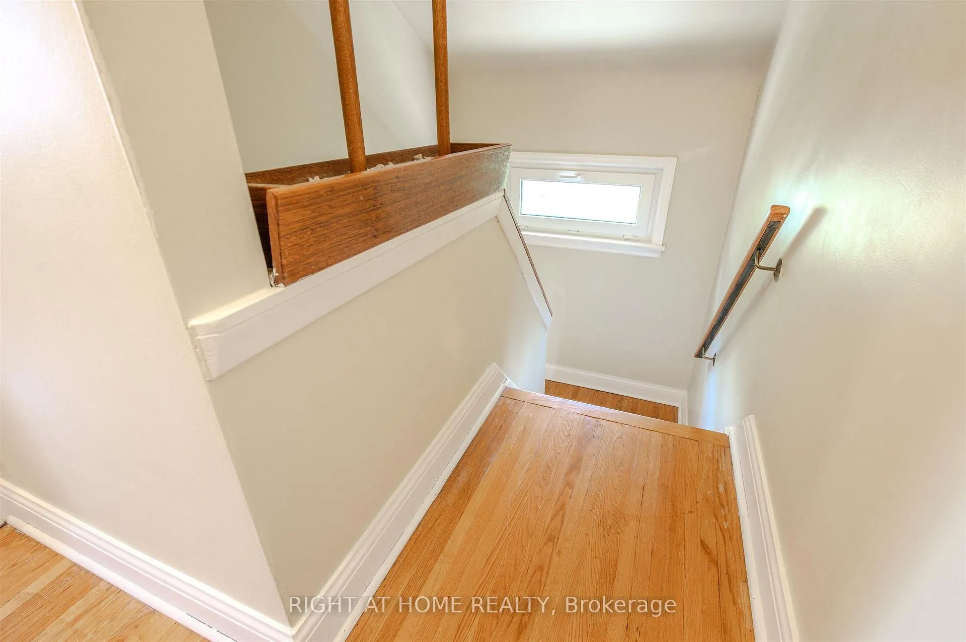 Photo 17 of 309 Rathburn Road, Etobicoke, Islington-City Centre West — HOMEH