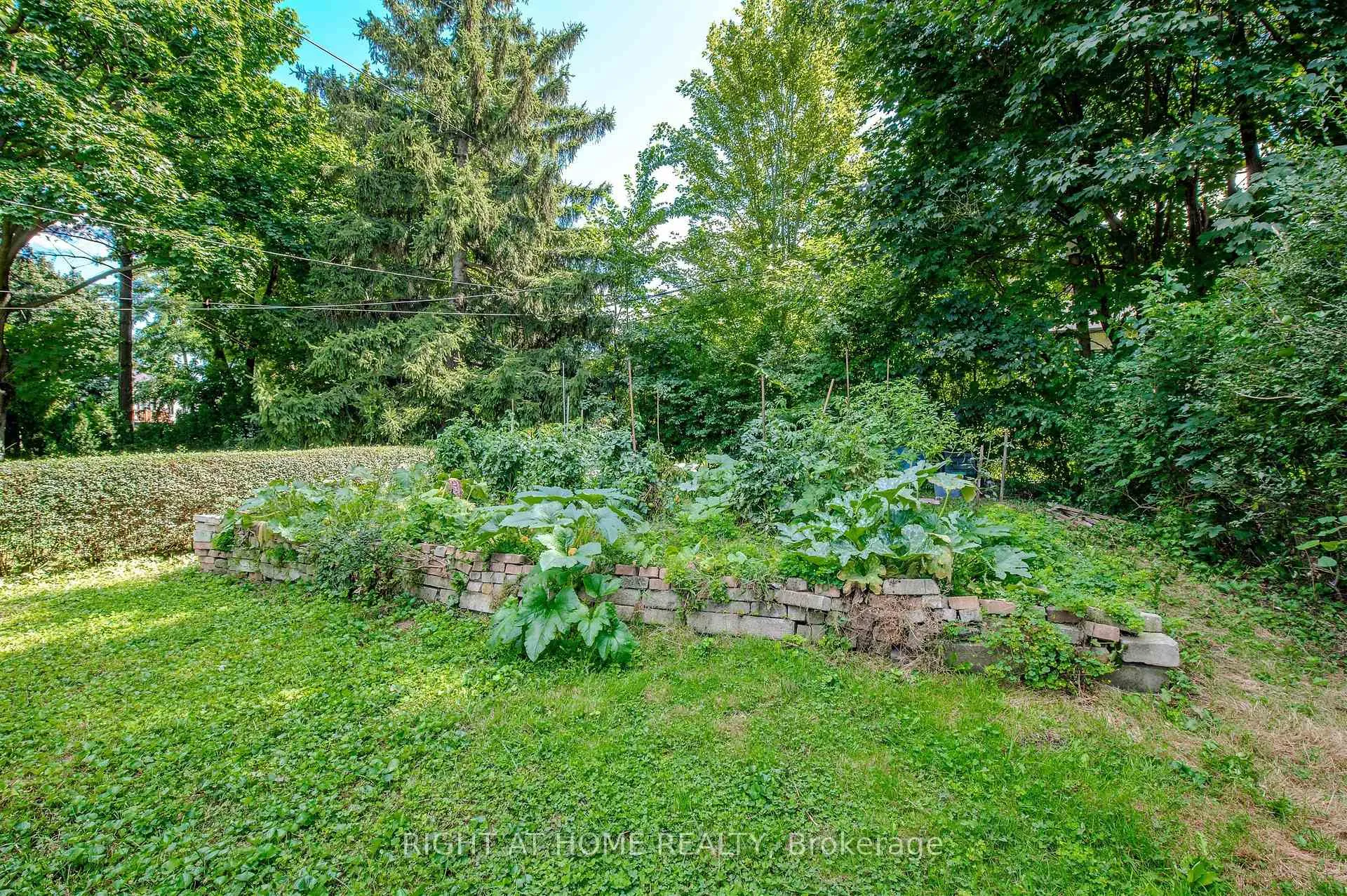 Photo 28 of 309 Rathburn Road, Etobicoke, Islington-City Centre West — HOMEH