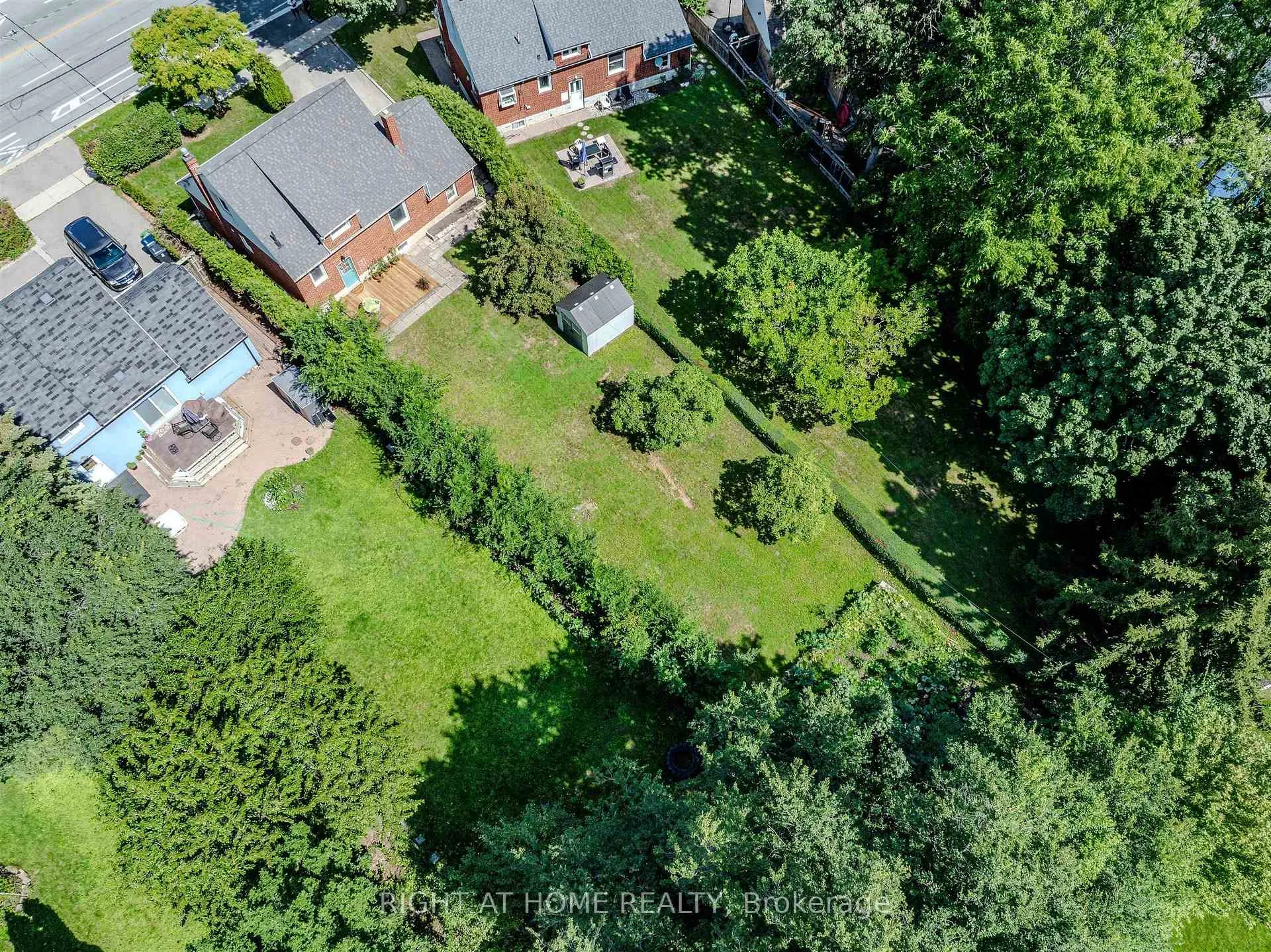 Photo 31 of 309 Rathburn Road, Etobicoke, Islington-City Centre West — HOMEH