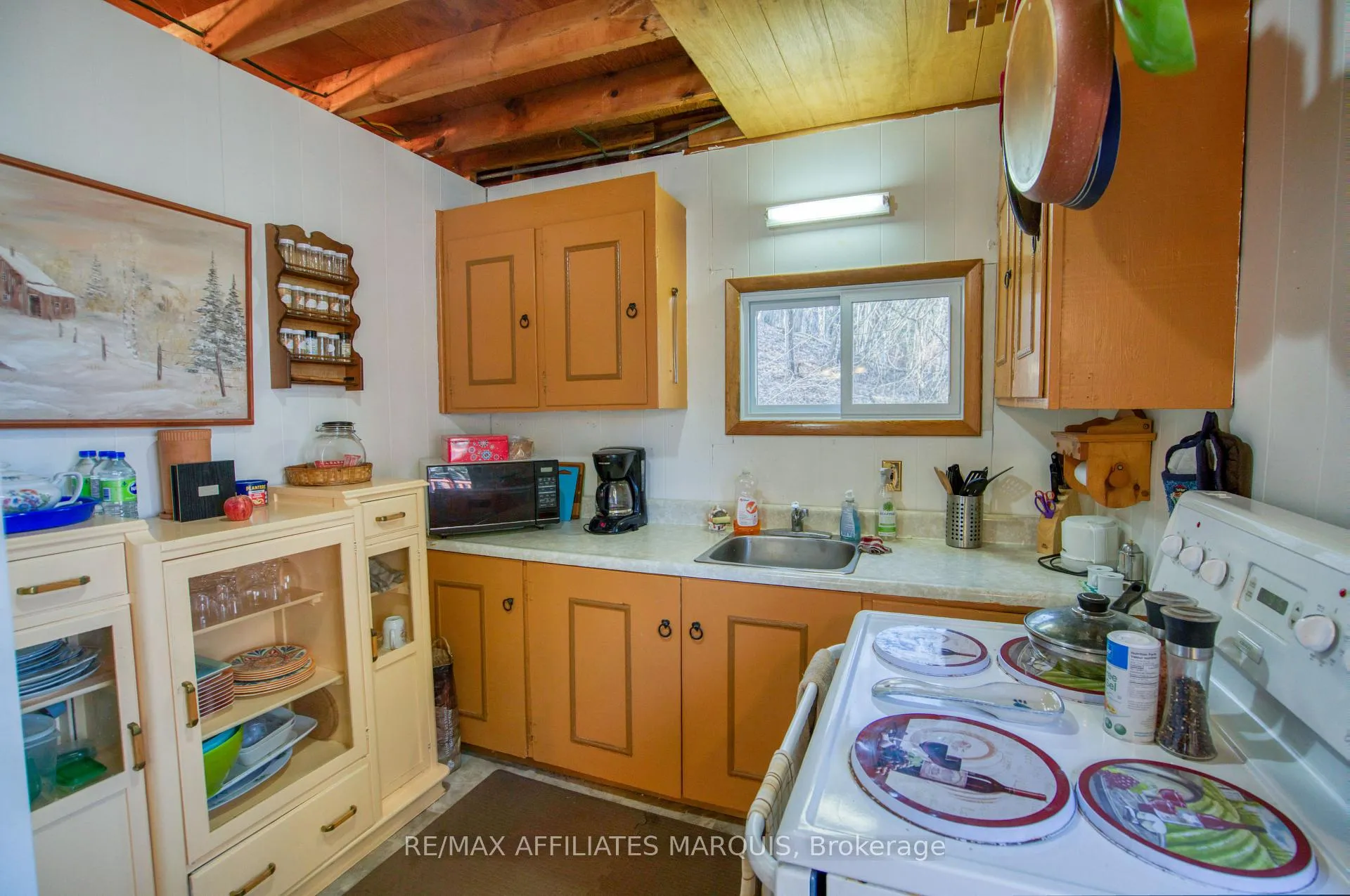 Photo 8 of 102 Keepsake Lane, Rideau Lakes, Rideau Lakes (North Crosby) Twp — HOMEH
