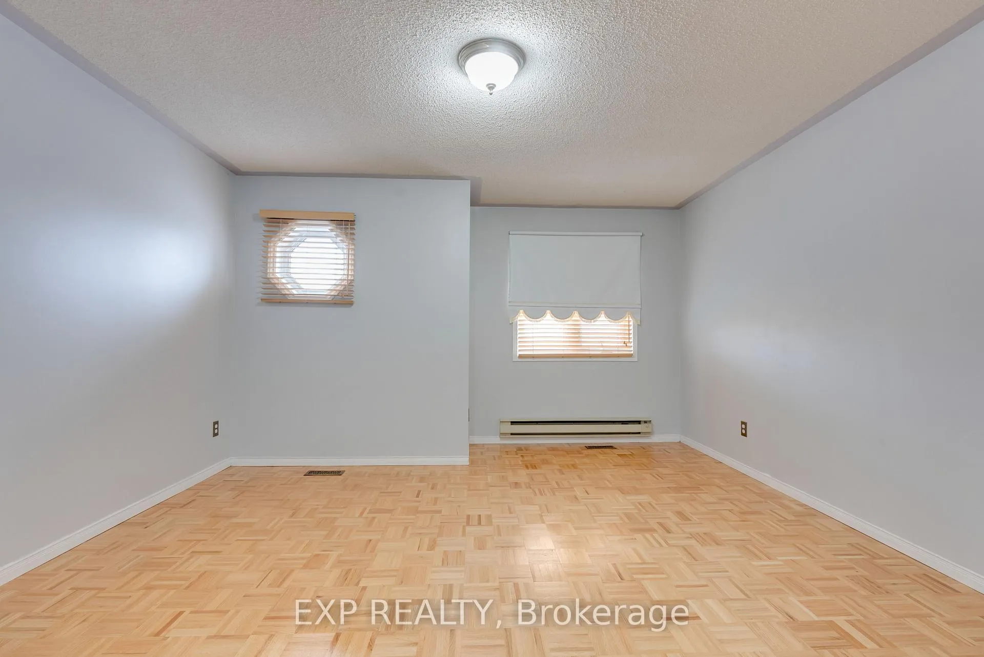 Photo 22 of 43 Bighorn Crescent, Brampton, Sandringham-Wellington — HOMEH