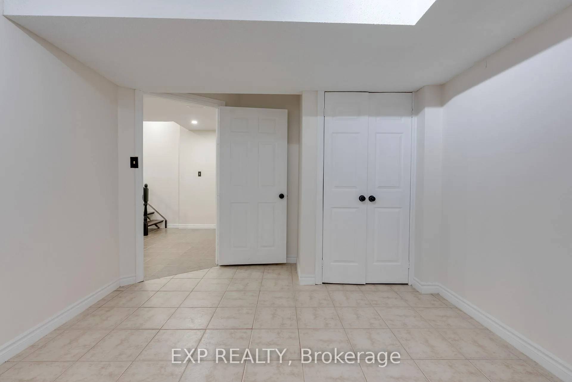 Photo 44 of 43 Bighorn Crescent, Brampton, Sandringham-Wellington — HOMEH