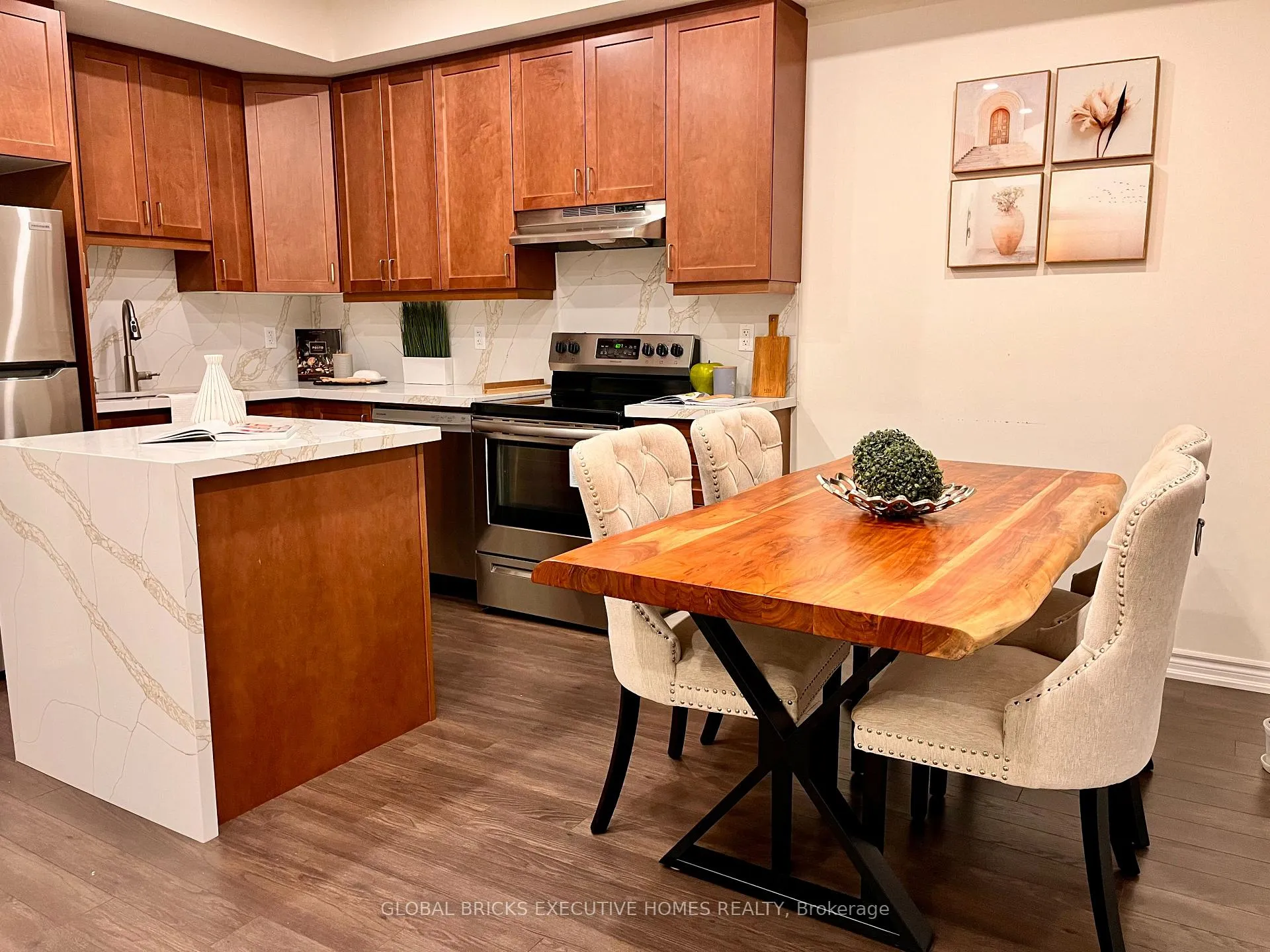 Photo 7 of Unit 9, 220 Lagerfeld Drive, Brampton, Northwest Brampton — HOMEH