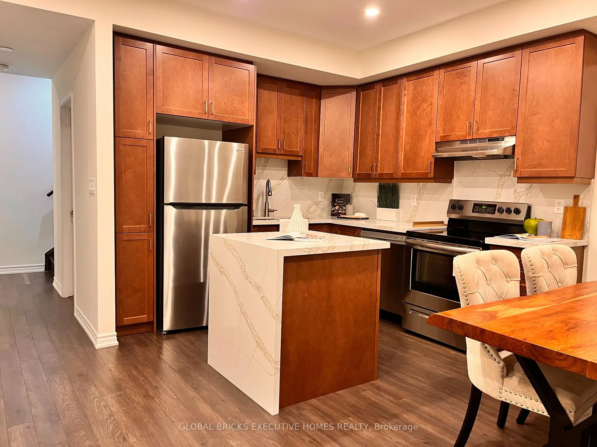 Photo 8 of Unit 9, 220 Lagerfeld Drive, Brampton, Northwest Brampton — HOMEH