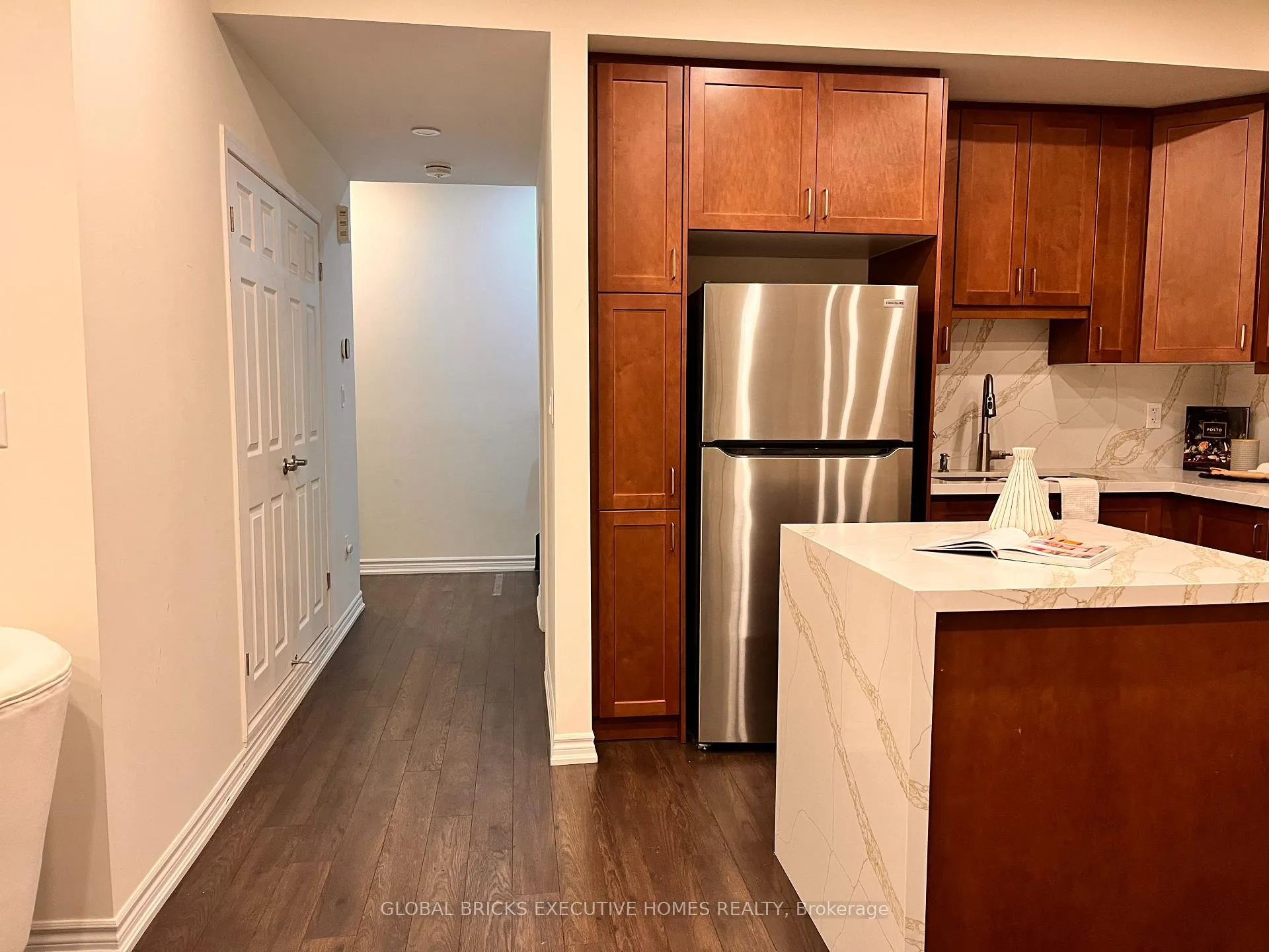 Photo 11 of Unit 9, 220 Lagerfeld Drive, Brampton, Northwest Brampton — HOMEH