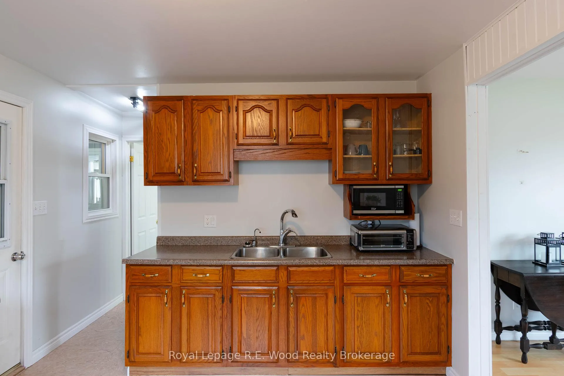 Photo 6 of 22 North Street E, Tillsonburg — HOMEH
